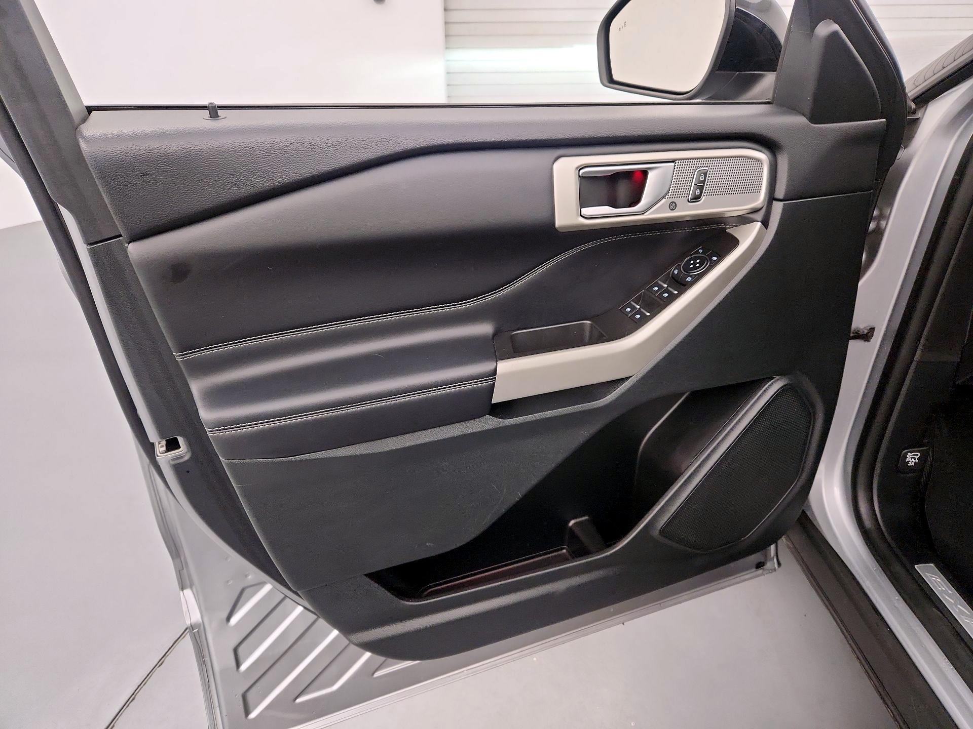 Thumbnail: 2023 Ford Explorer - 10