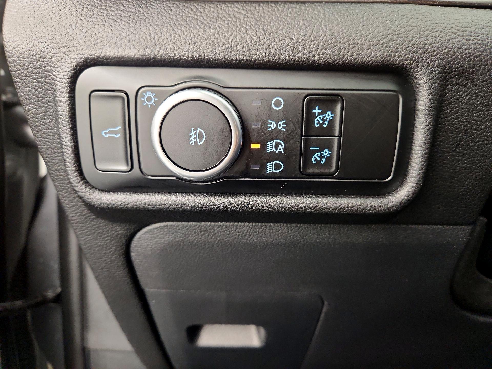 Thumbnail: 2023 Ford Explorer - 11