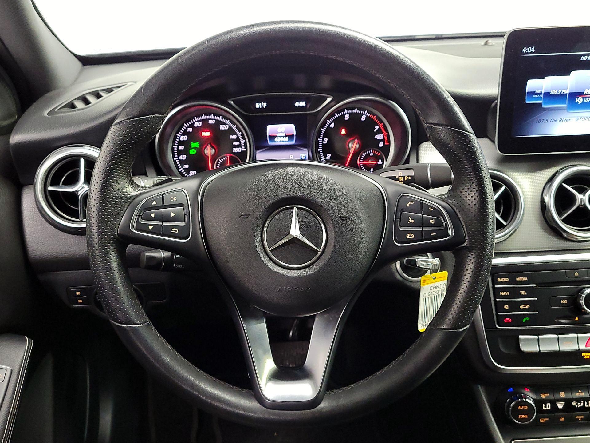 Thumbnail: 2020 Mercedes-Benz GLA - 10