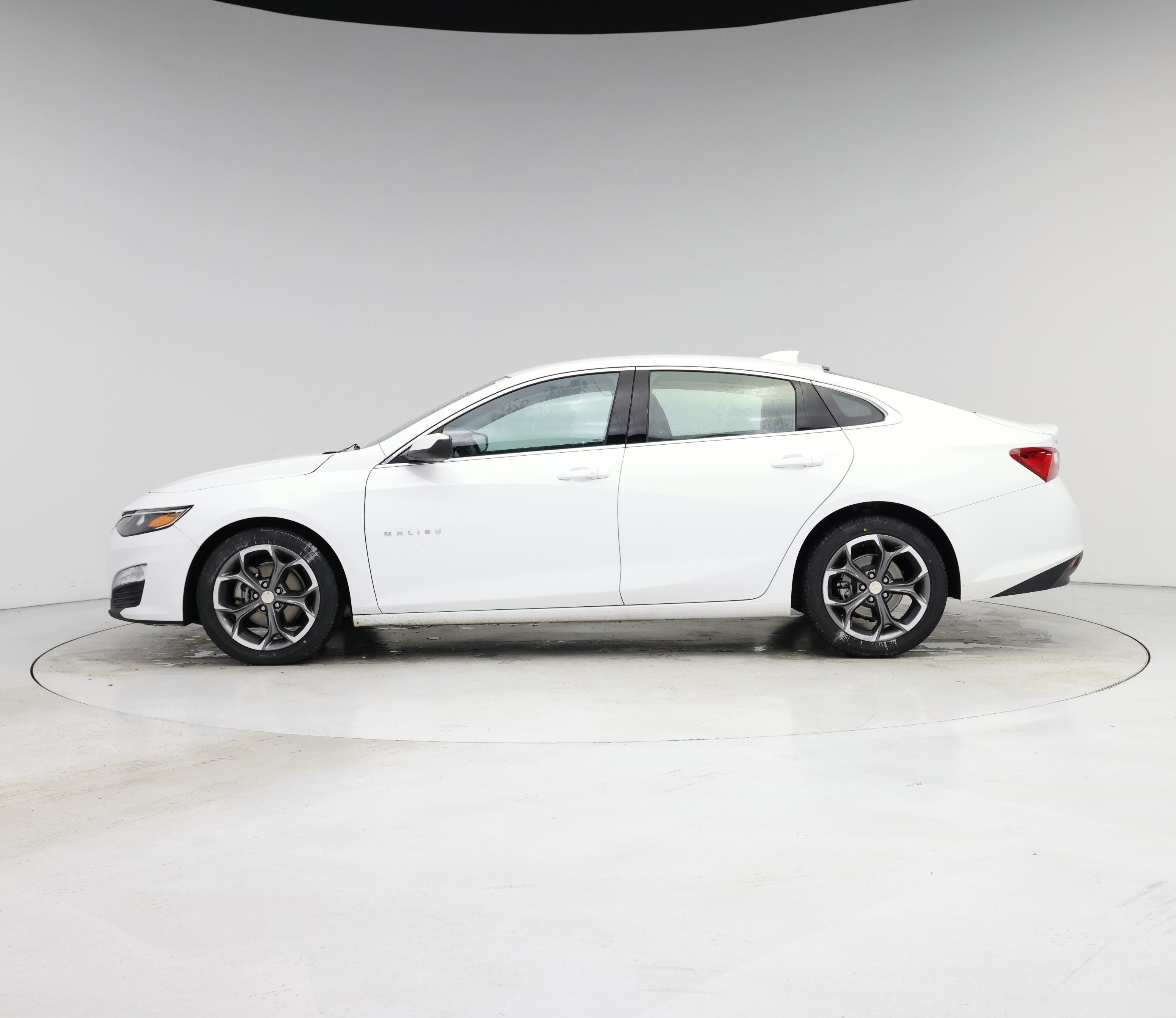 Thumbnail: 2023 Chevrolet Malibu - 3