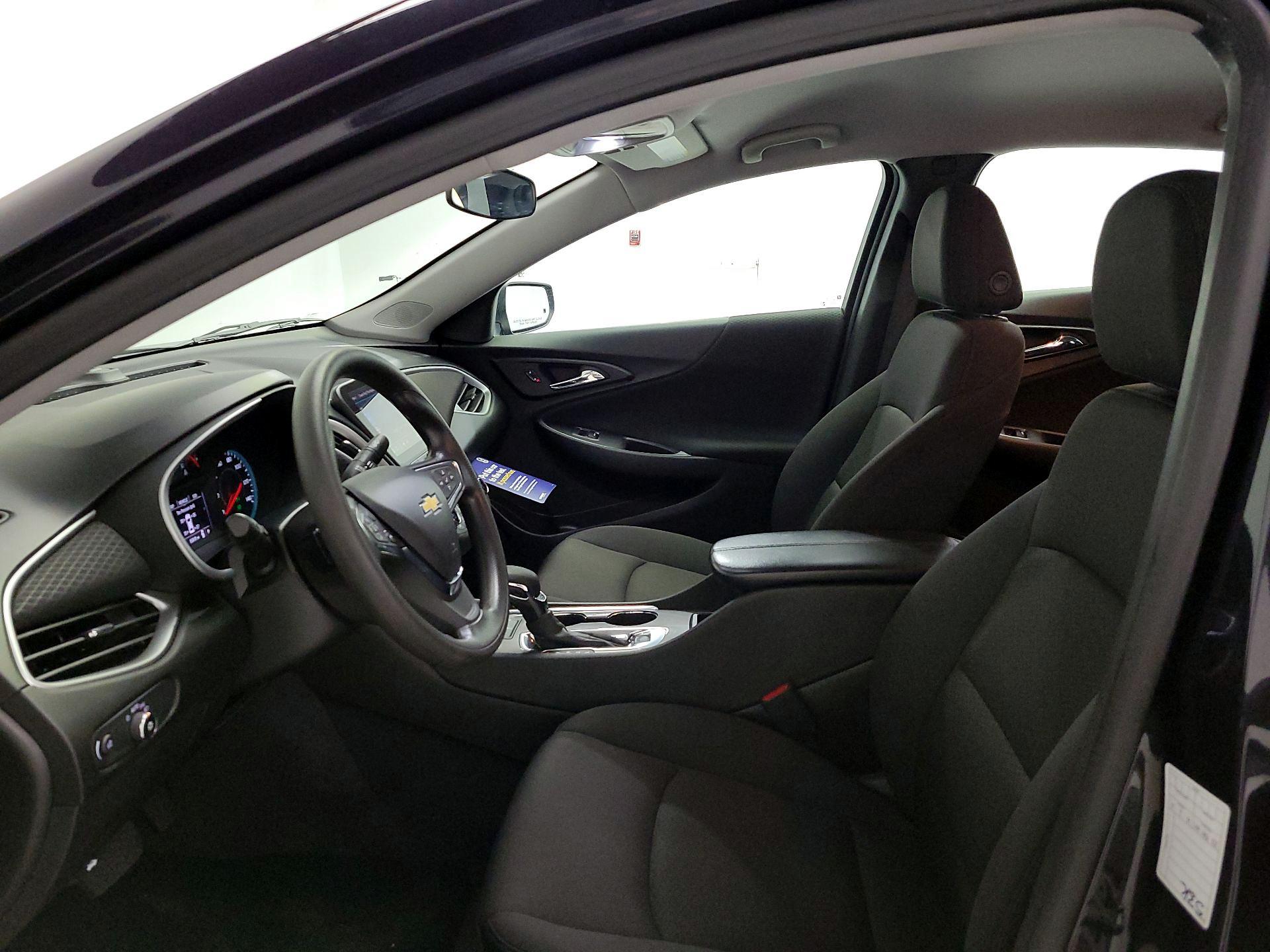 Thumbnail: 2023 Chevrolet Malibu - 11