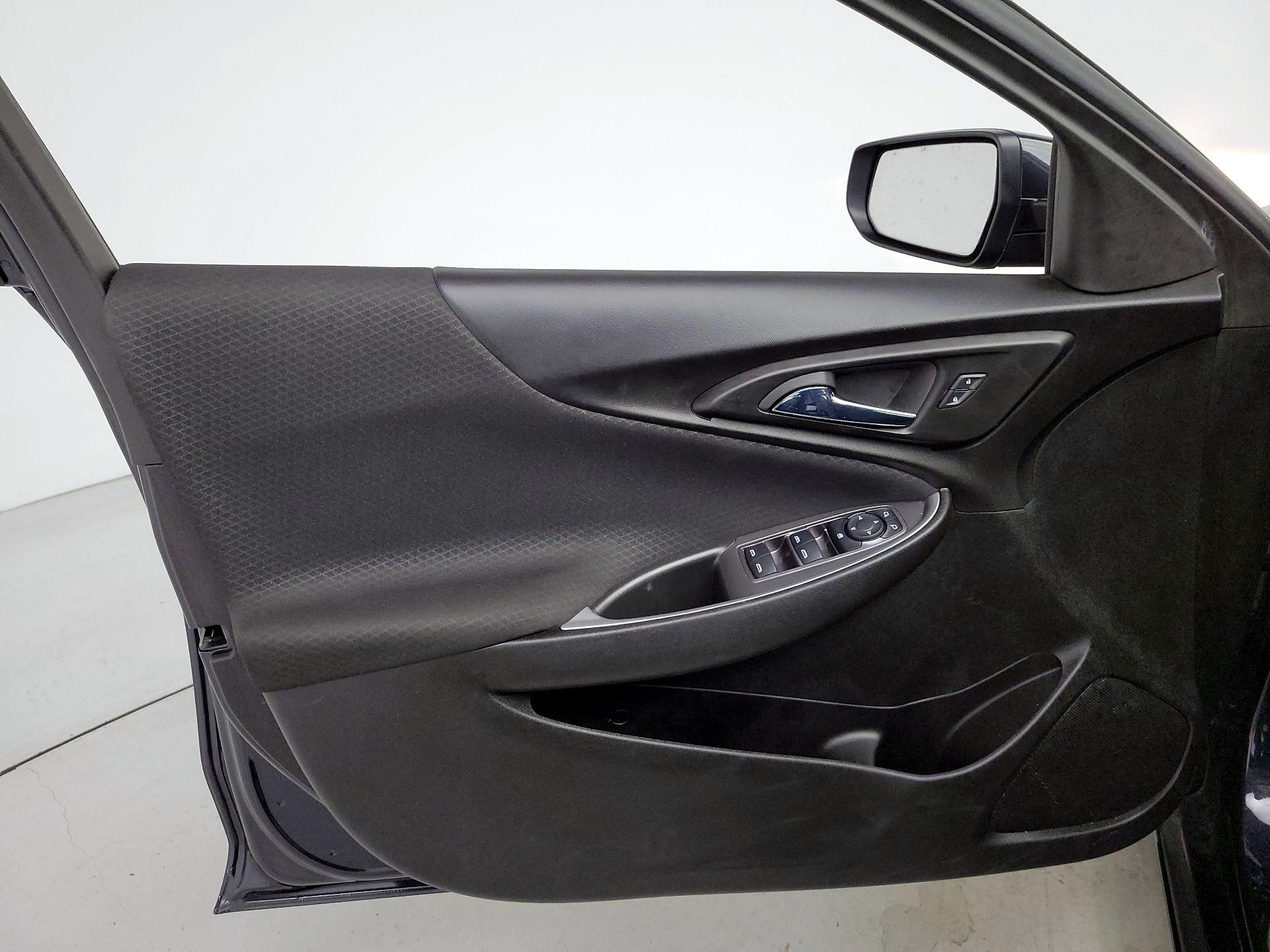 Thumbnail: 2023 Chevrolet Malibu - 12