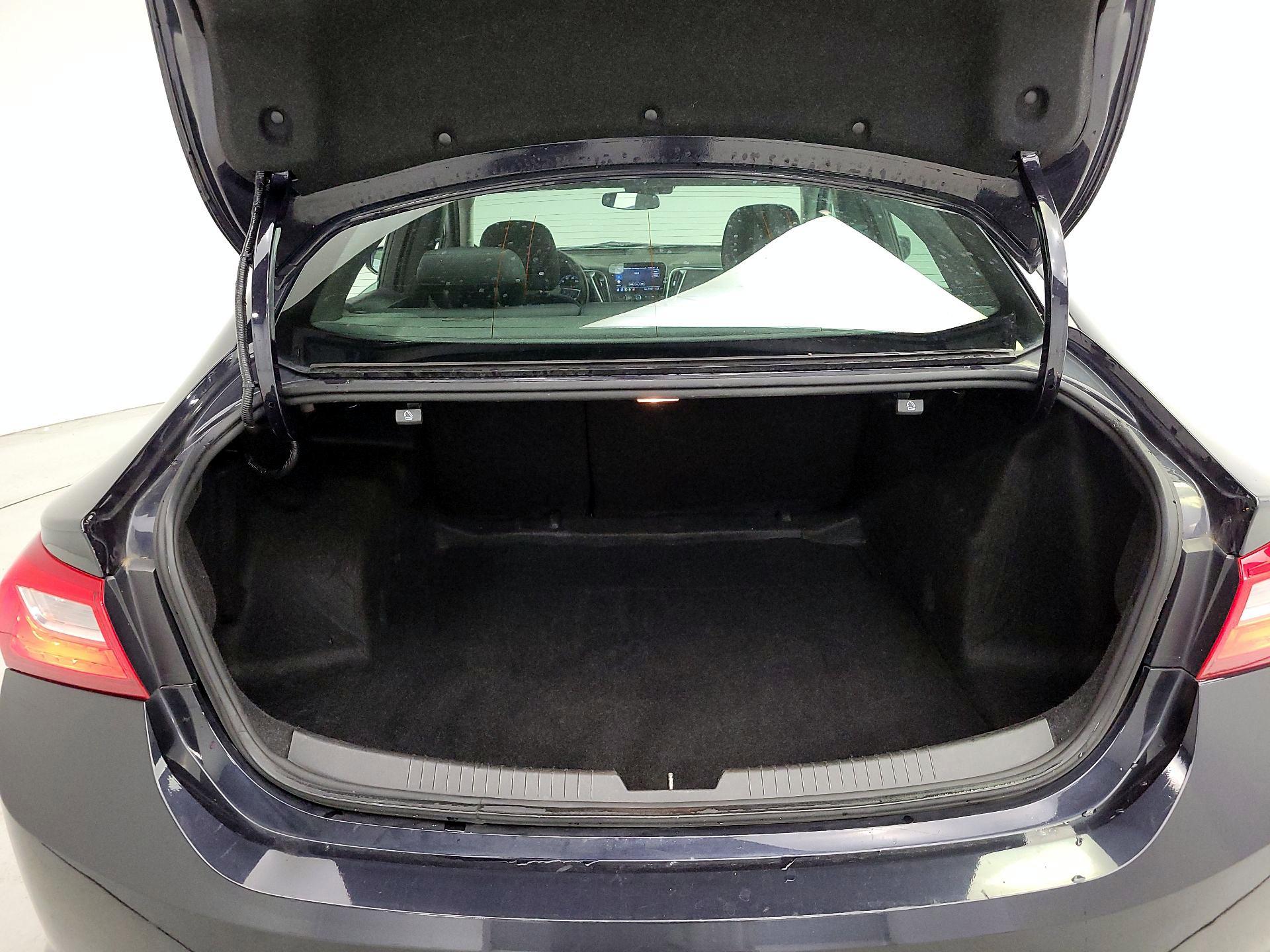 Thumbnail: 2023 Chevrolet Malibu - 20