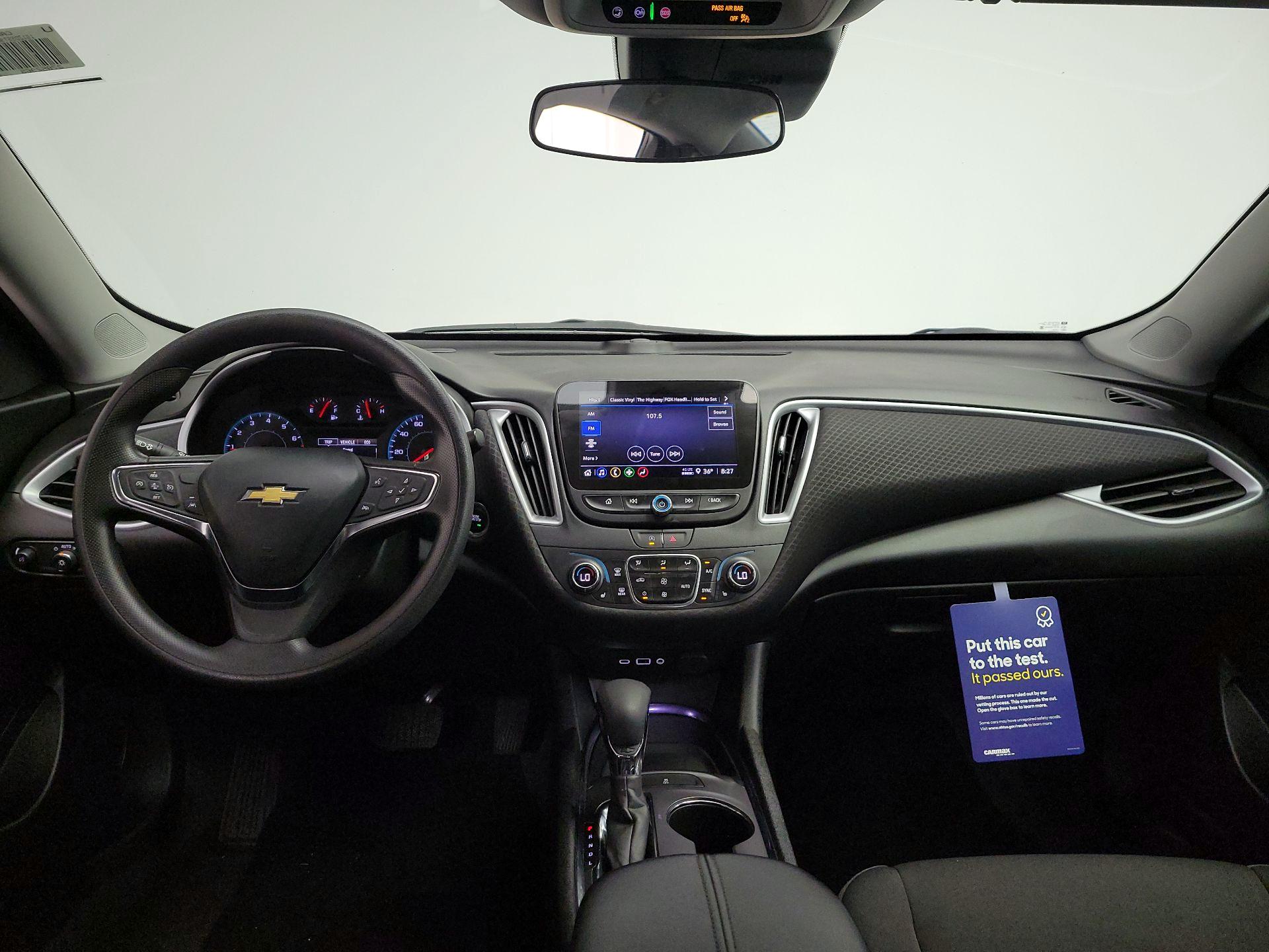 Thumbnail: 2023 Chevrolet Malibu - 9