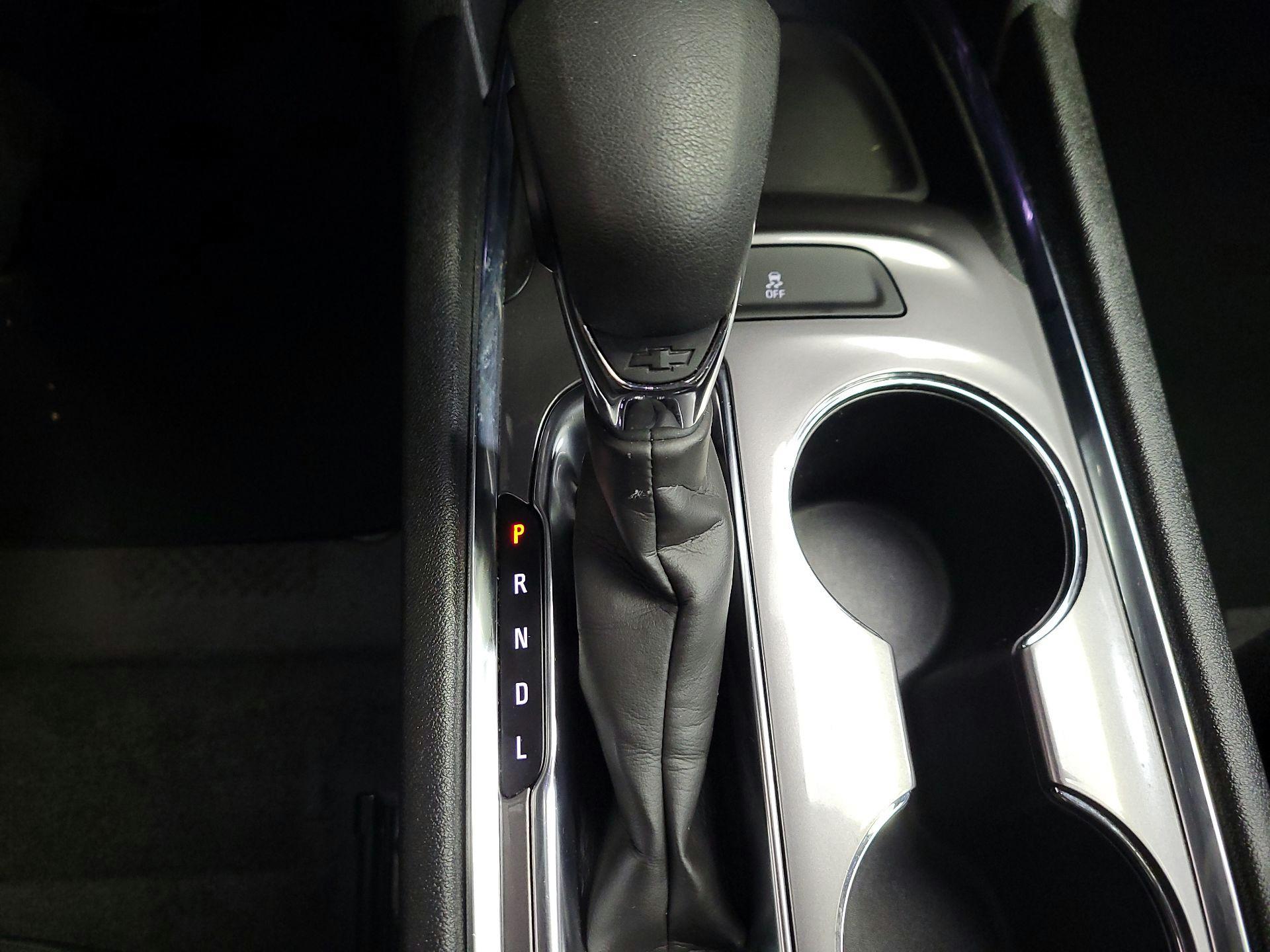 Thumbnail: 2023 Chevrolet Malibu - 17