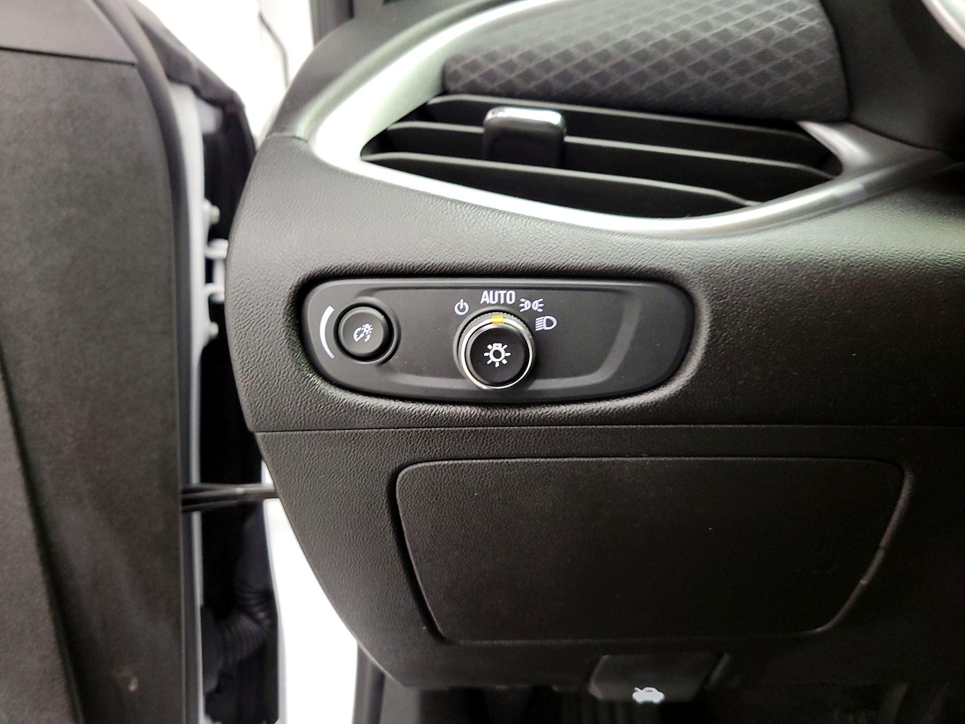 Thumbnail: 2023 Chevrolet Malibu - 13