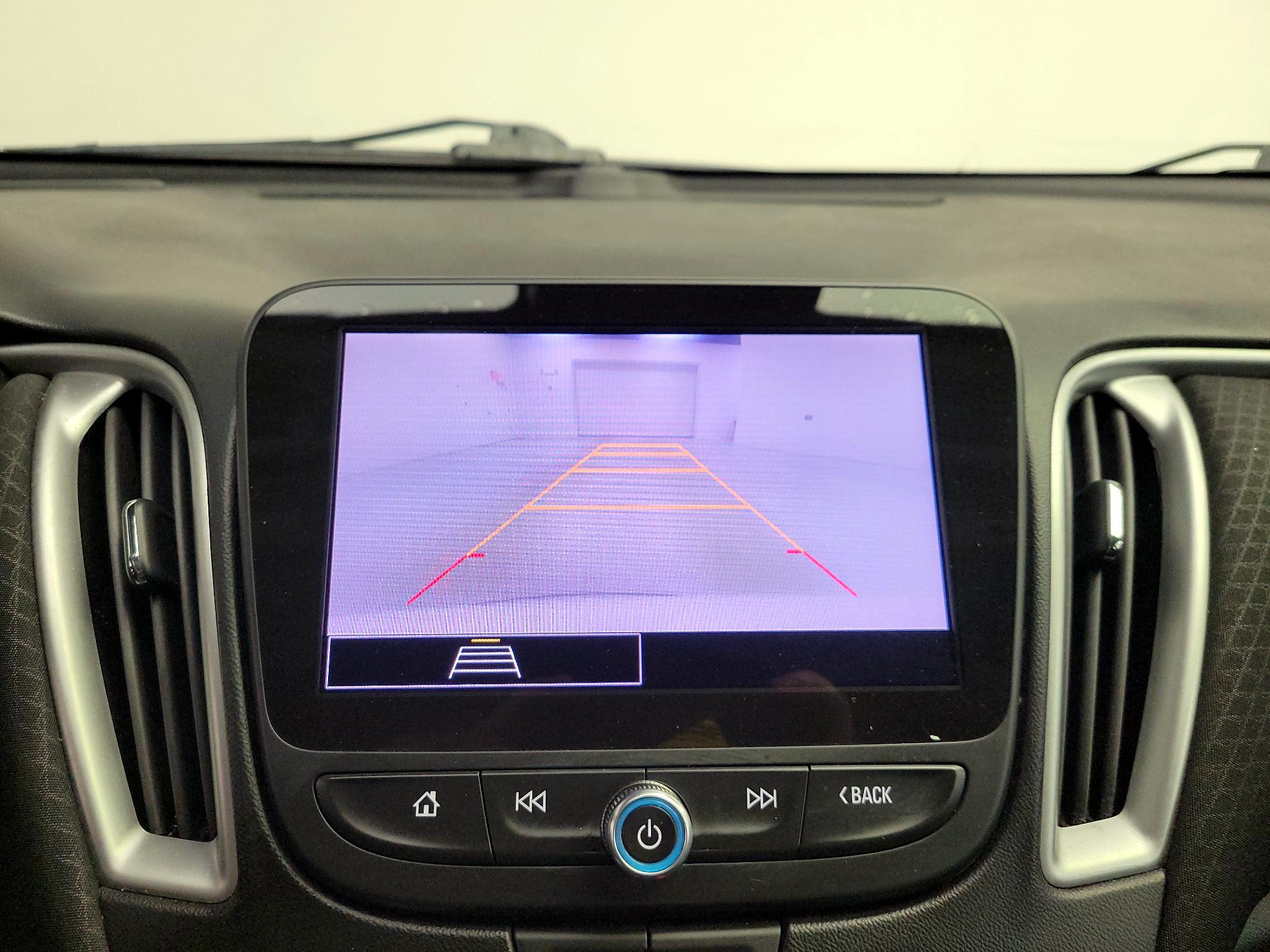 Thumbnail: 2023 Chevrolet Malibu - 14