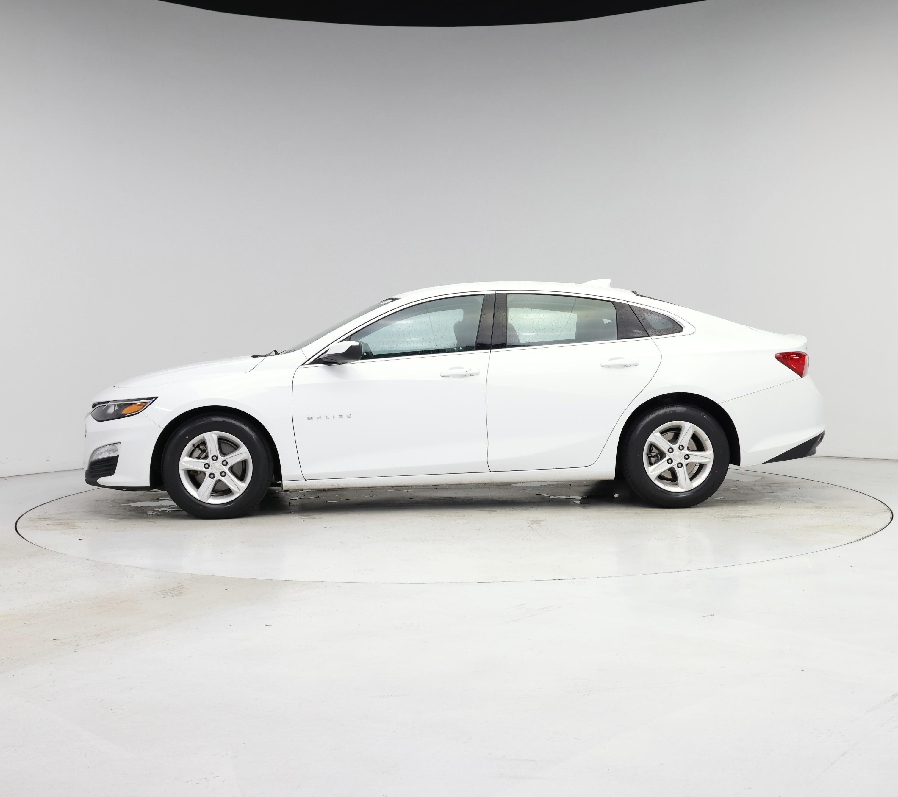 Thumbnail: 2023 Chevrolet Malibu - 3