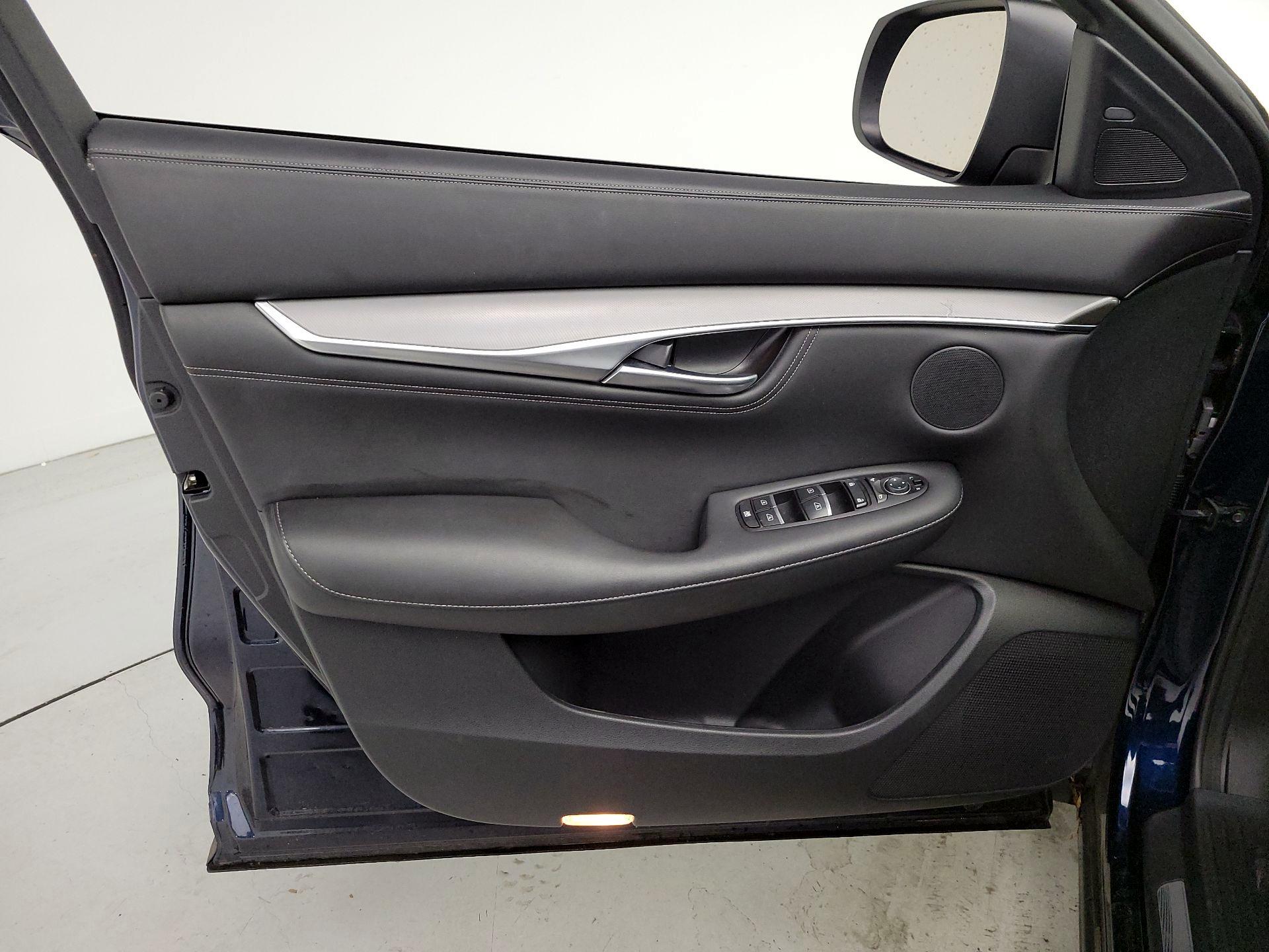 Thumbnail: 2023 INFINITI QX55 - 12