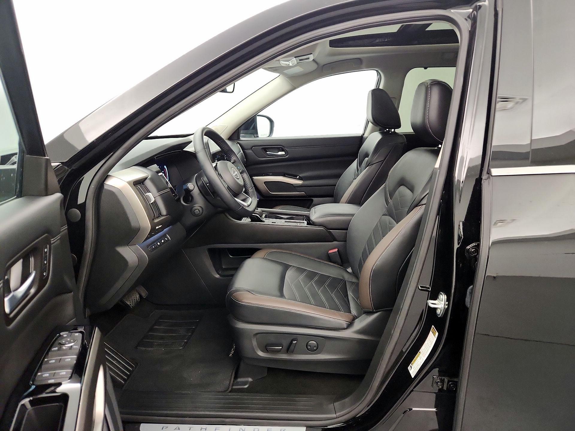 Thumbnail: 2024 Nissan Pathfinder - 11