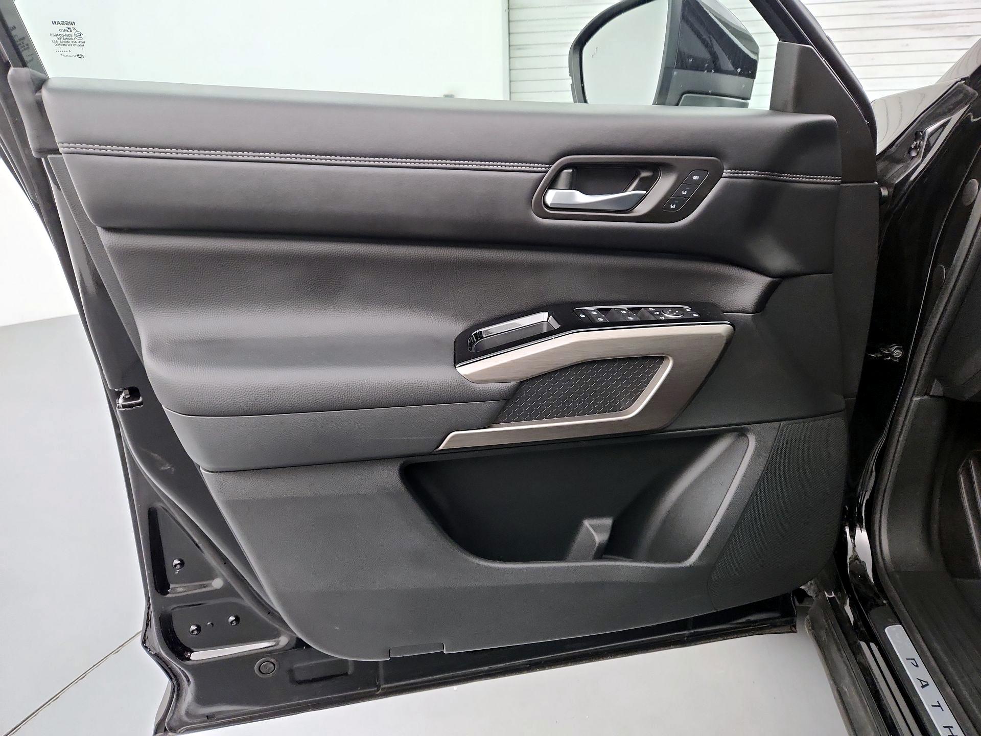 Thumbnail: 2024 Nissan Pathfinder - 12