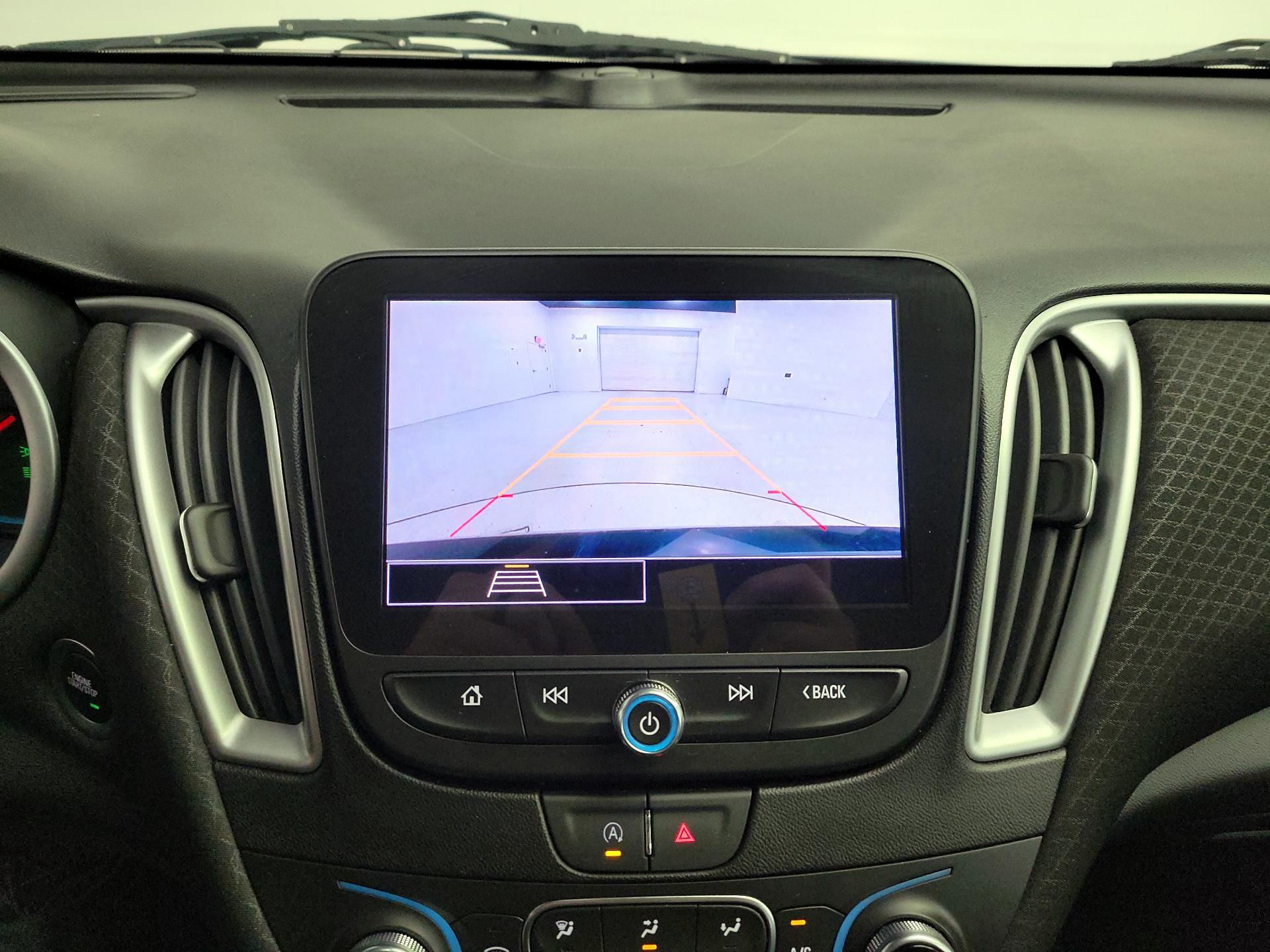 Thumbnail: 2023 Chevrolet Malibu - 14