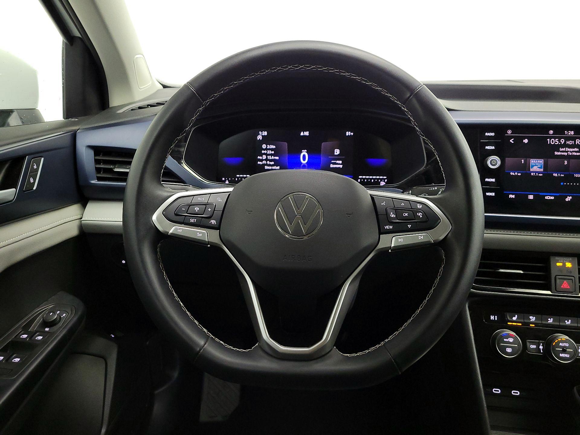 Thumbnail: 2024 Volkswagen Taos - 10