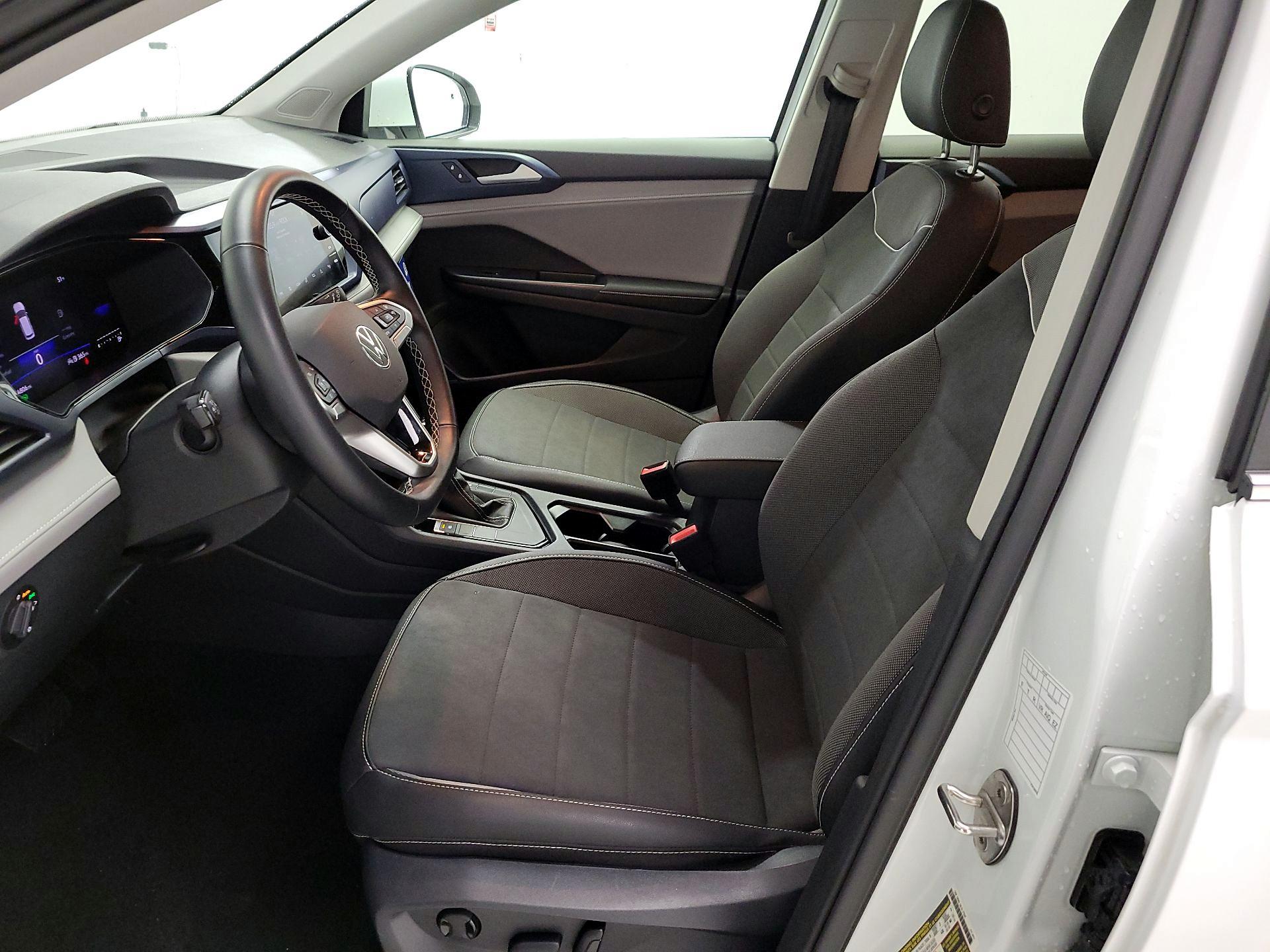 Thumbnail: 2024 Volkswagen Taos - 11