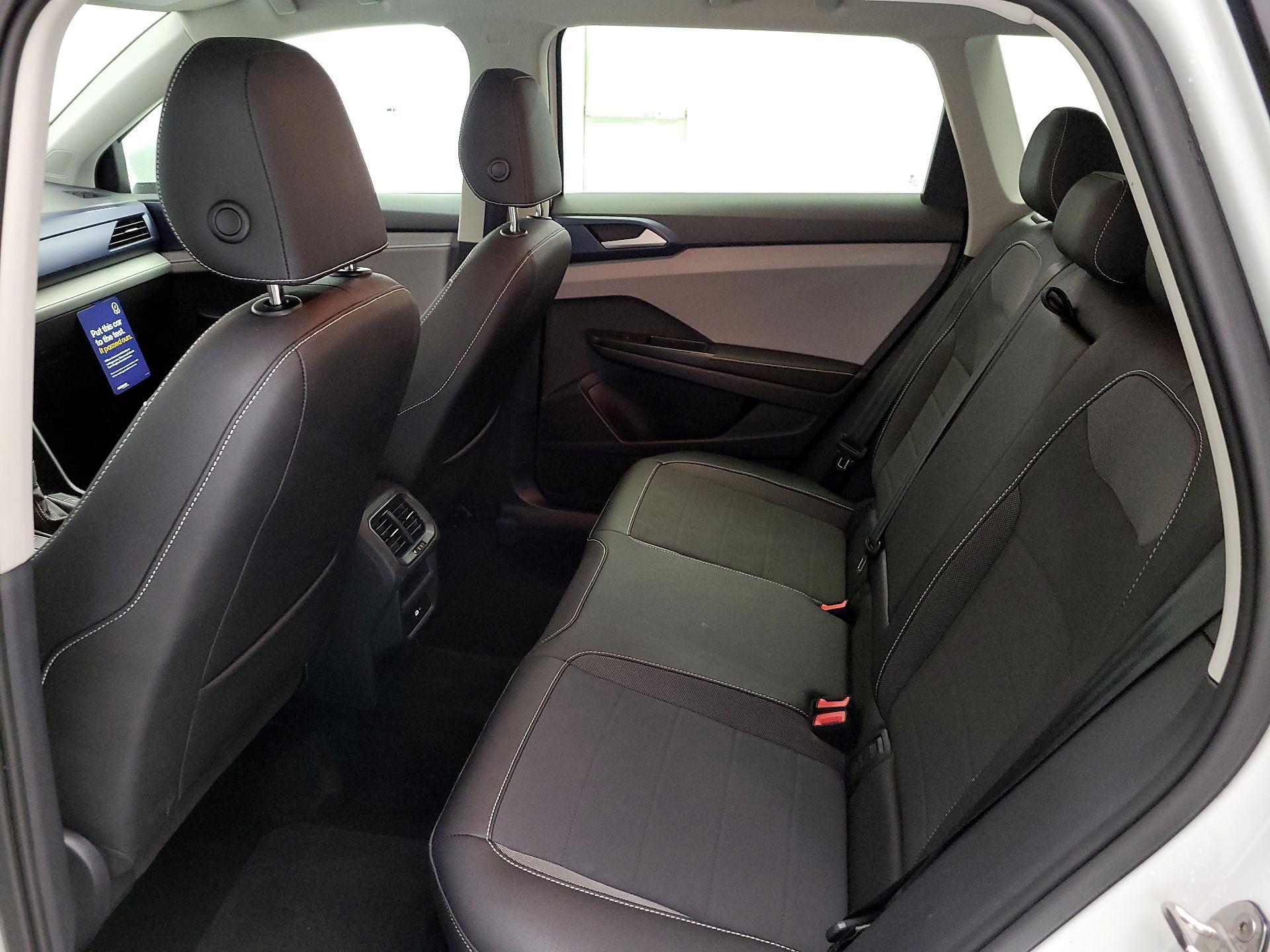 Thumbnail: 2024 Volkswagen Taos - 19