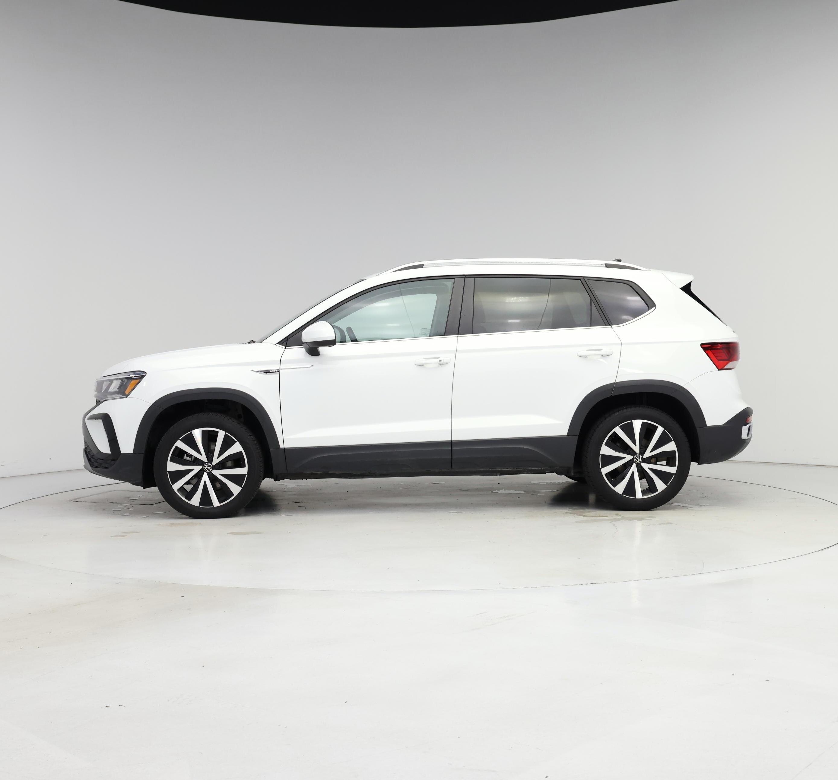 Thumbnail: 2024 Volkswagen Taos - 3