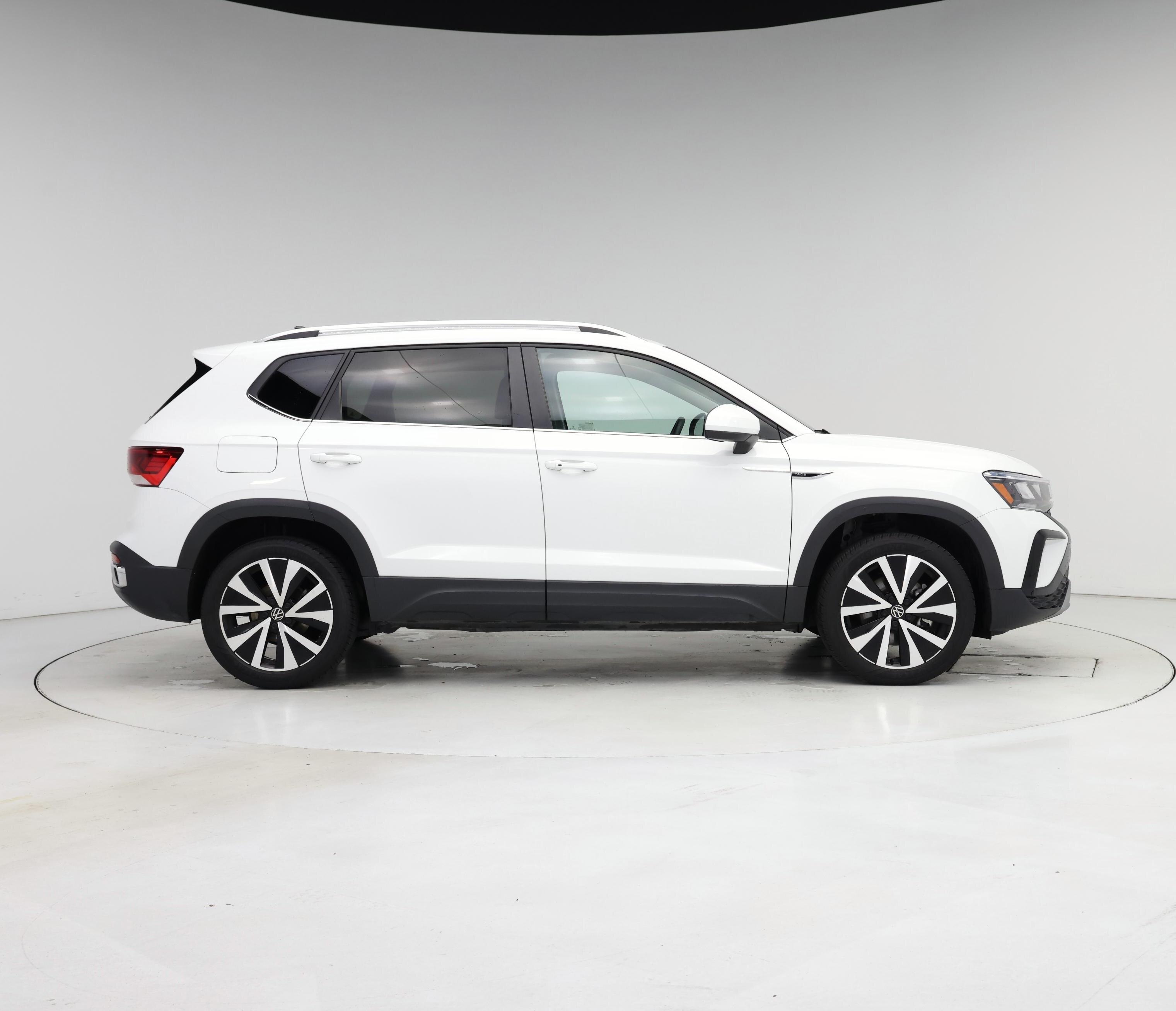 Thumbnail: 2024 Volkswagen Taos - 7