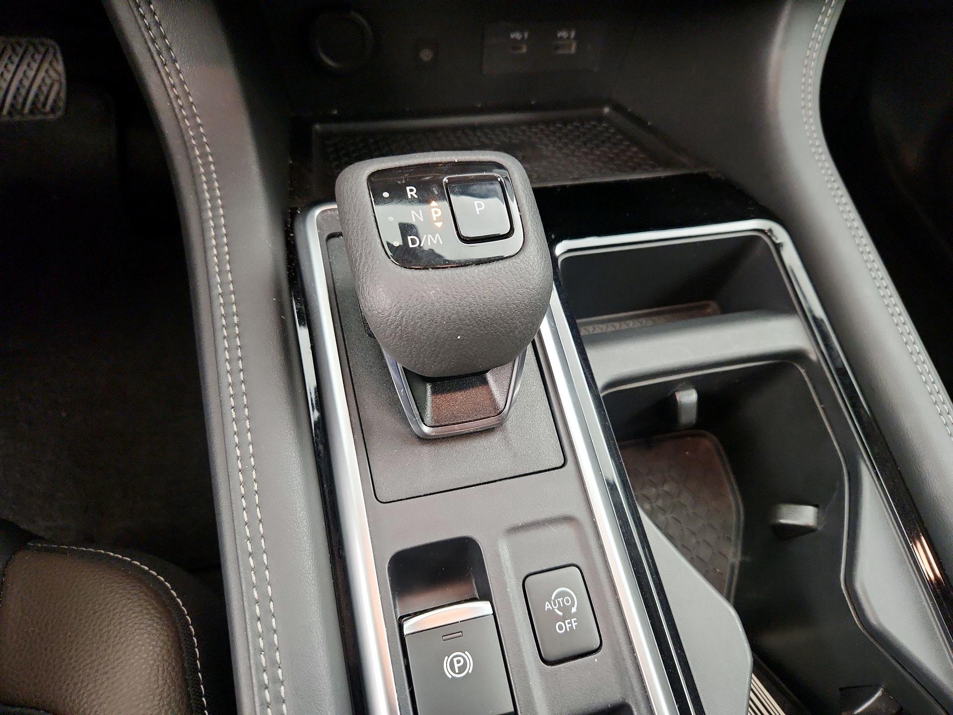 Thumbnail: 2024 Nissan Pathfinder - 17