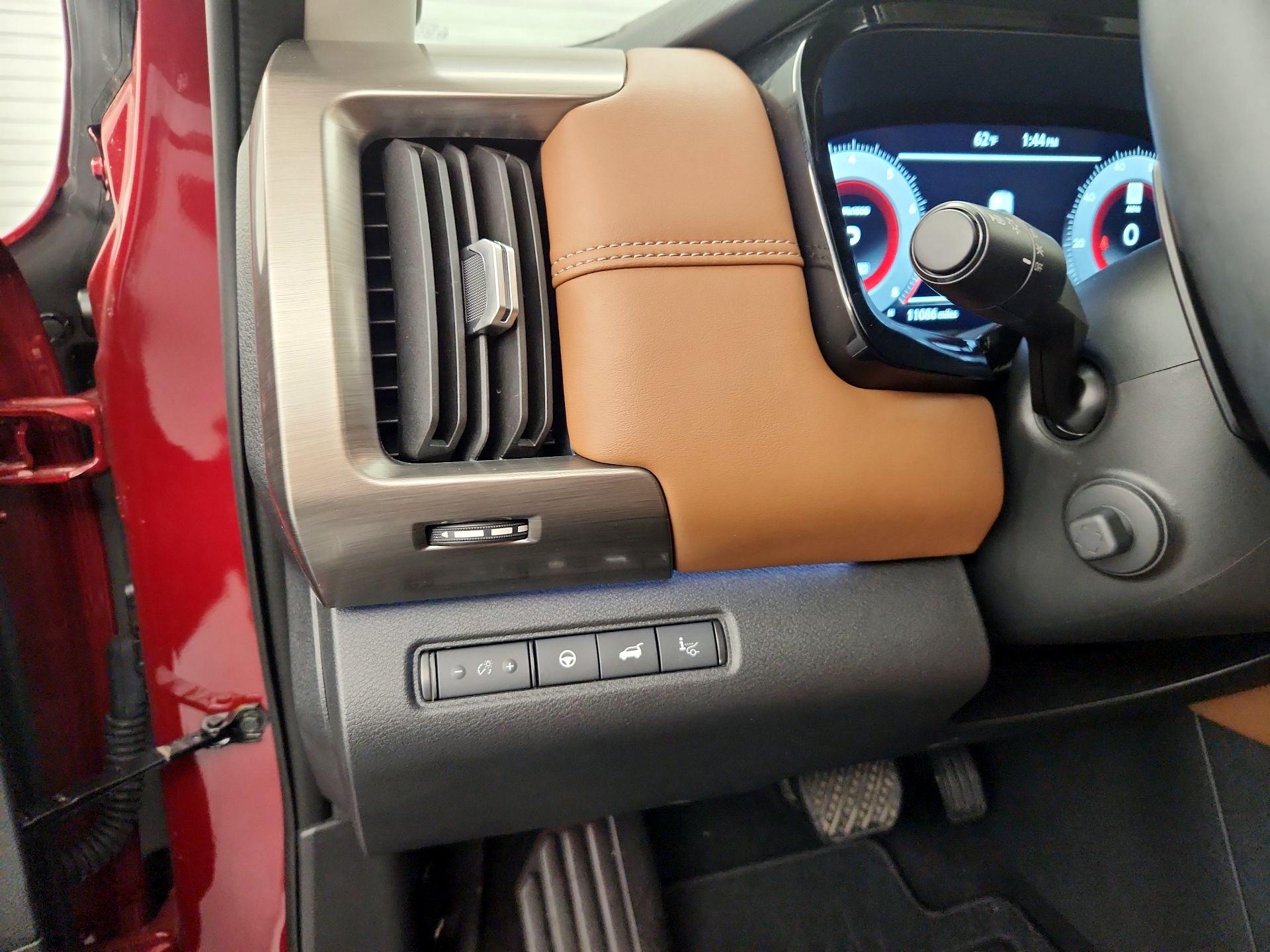 Thumbnail: 2024 Nissan Pathfinder - 13