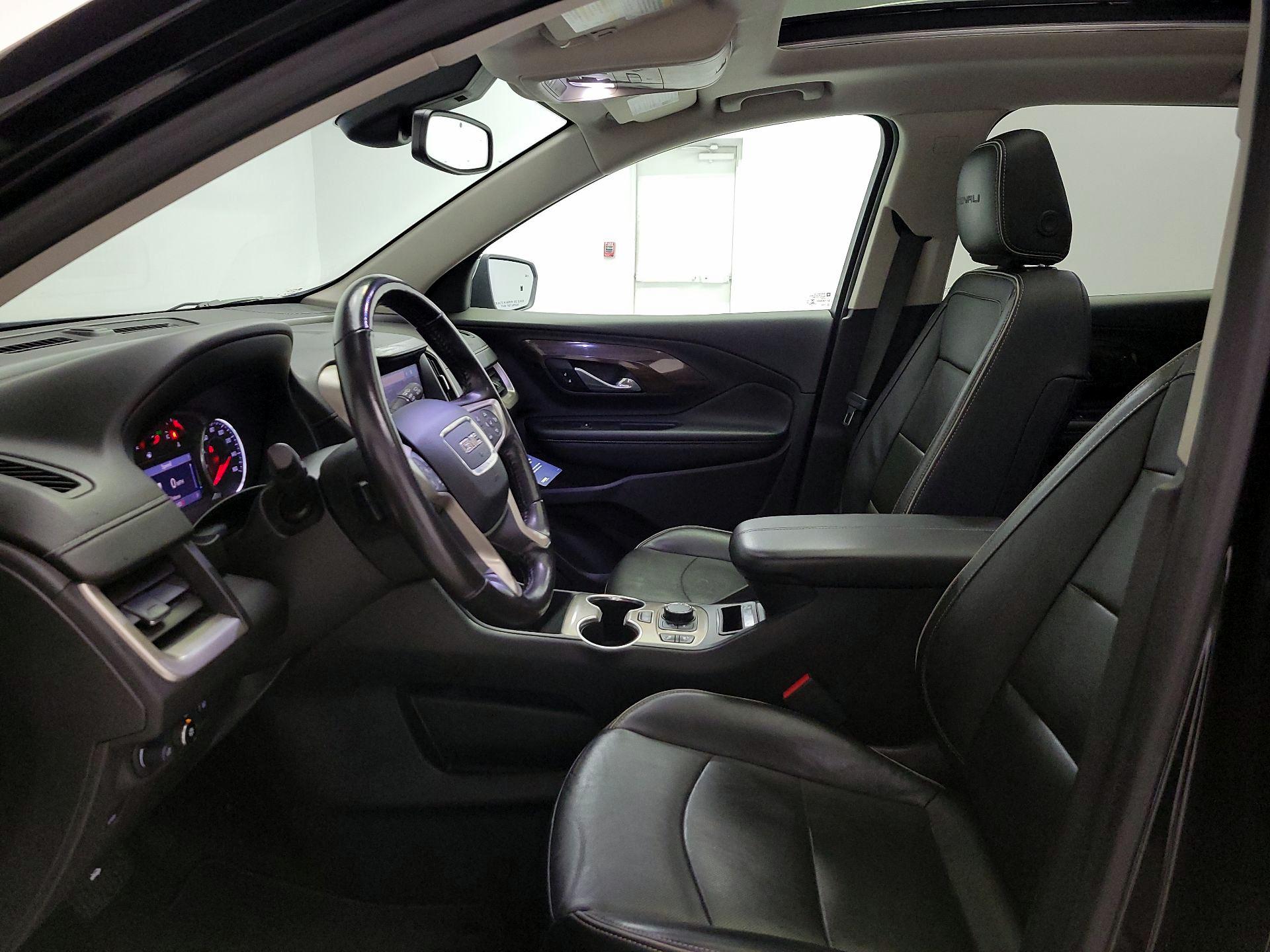 Thumbnail: 2020 GMC Terrain - 11