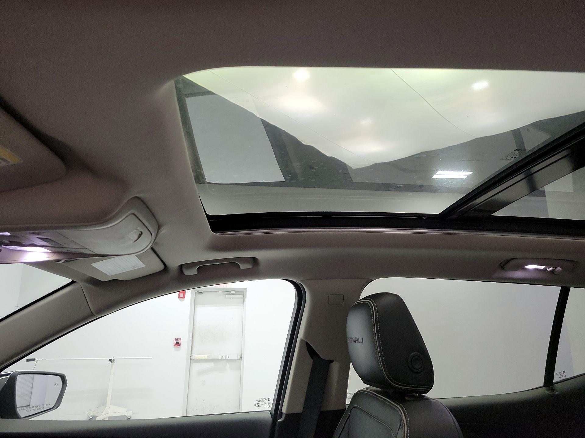 Thumbnail: 2020 GMC Terrain - 20