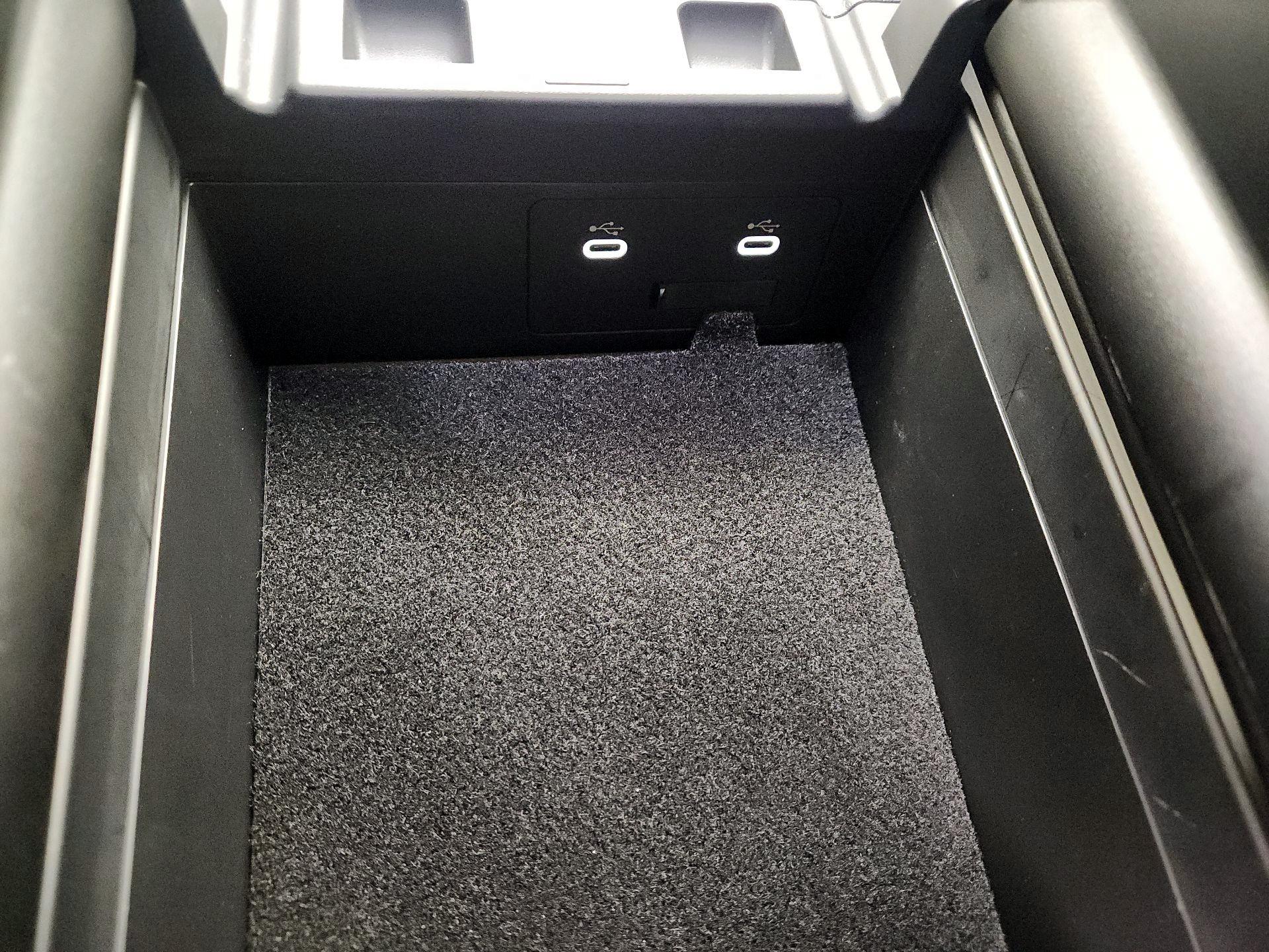 Thumbnail: 2025 Mazda CX-70 - 18