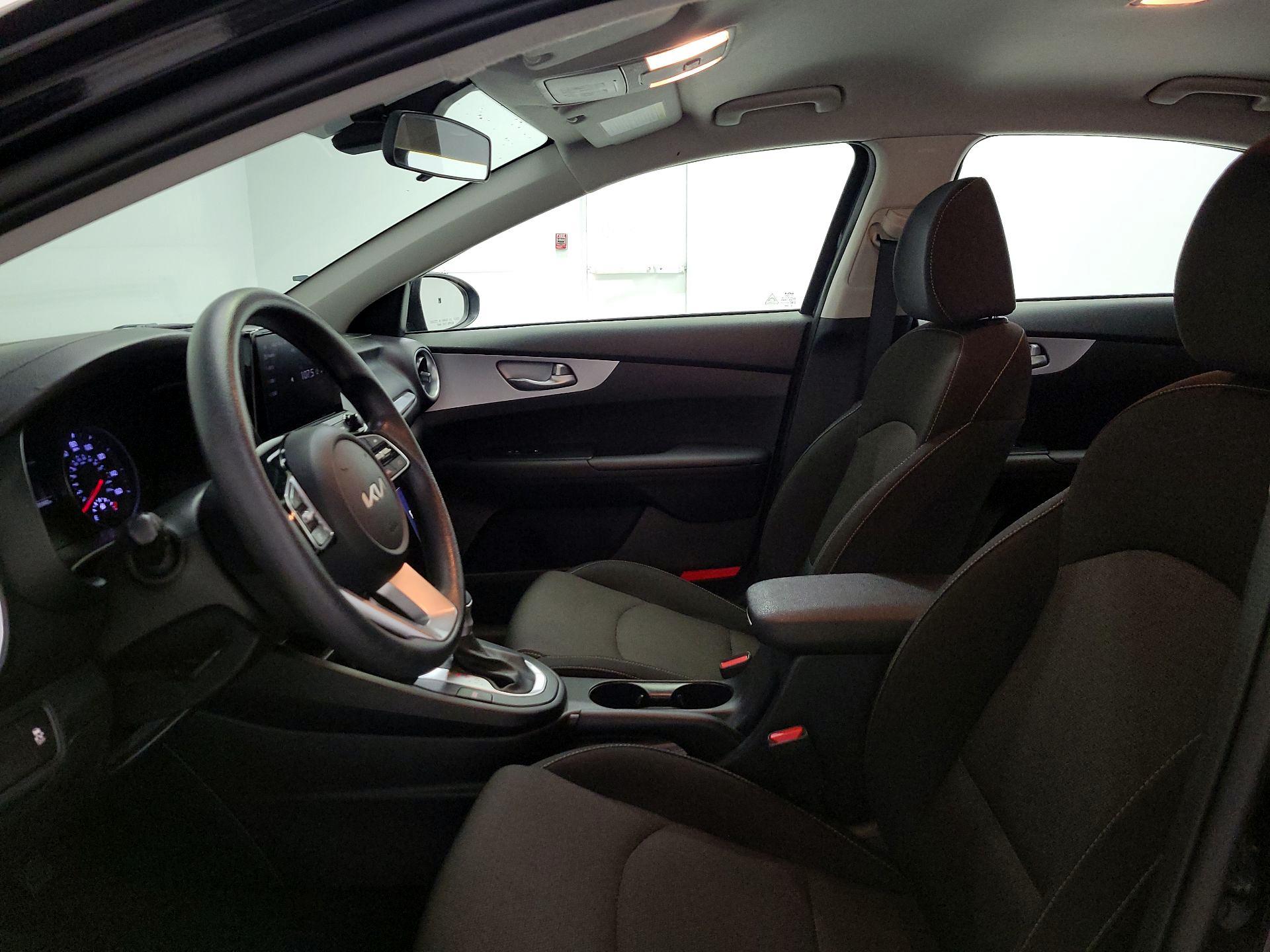 Thumbnail: 2024 Kia Forte - 11