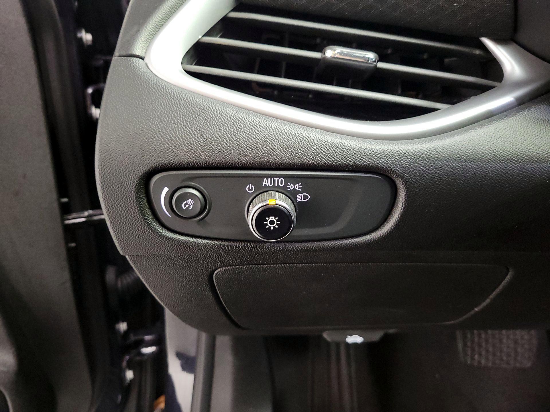 Thumbnail: 2023 Chevrolet Malibu - 13