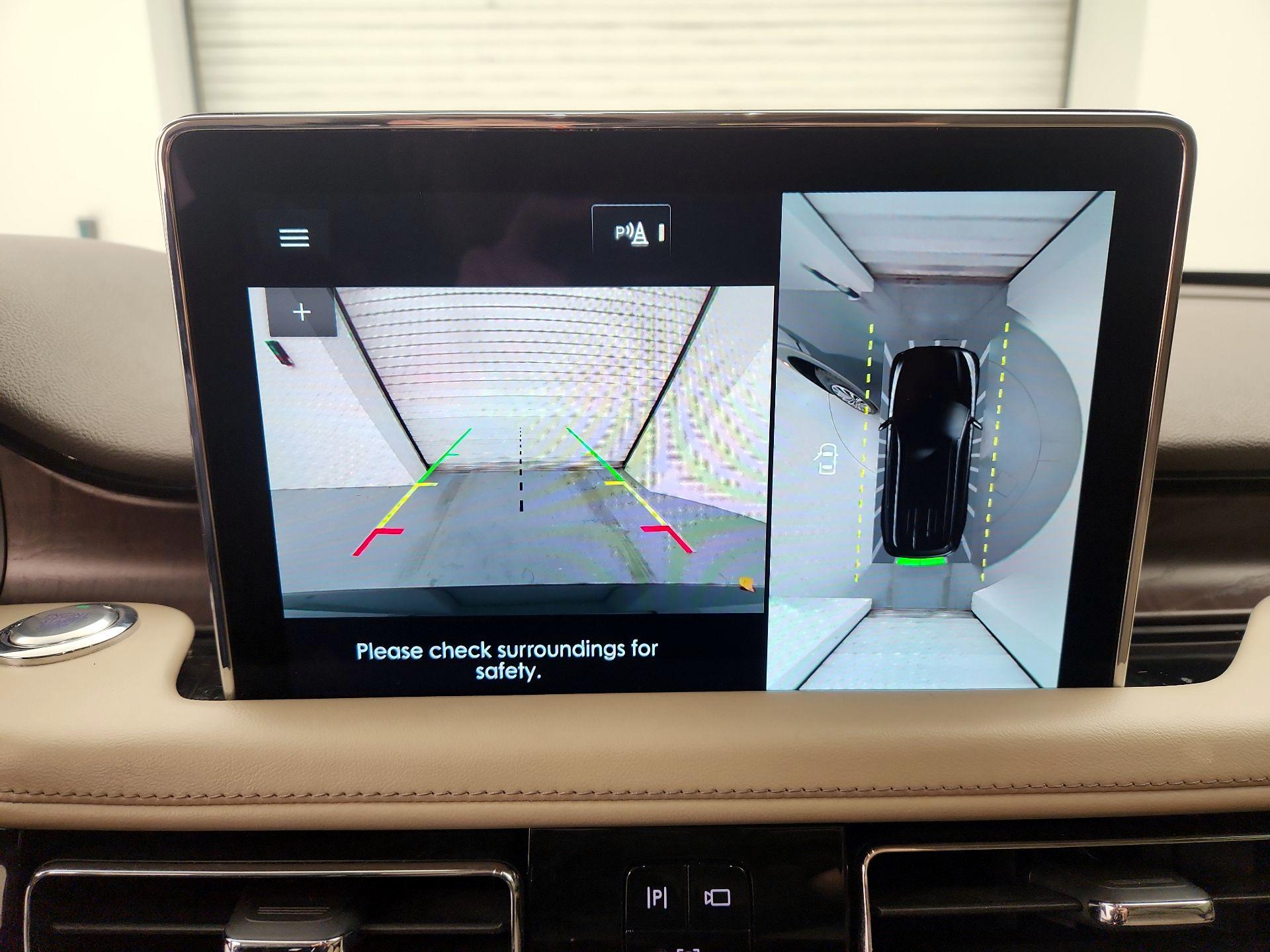 Thumbnail: 2021 Lincoln Aviator - 15