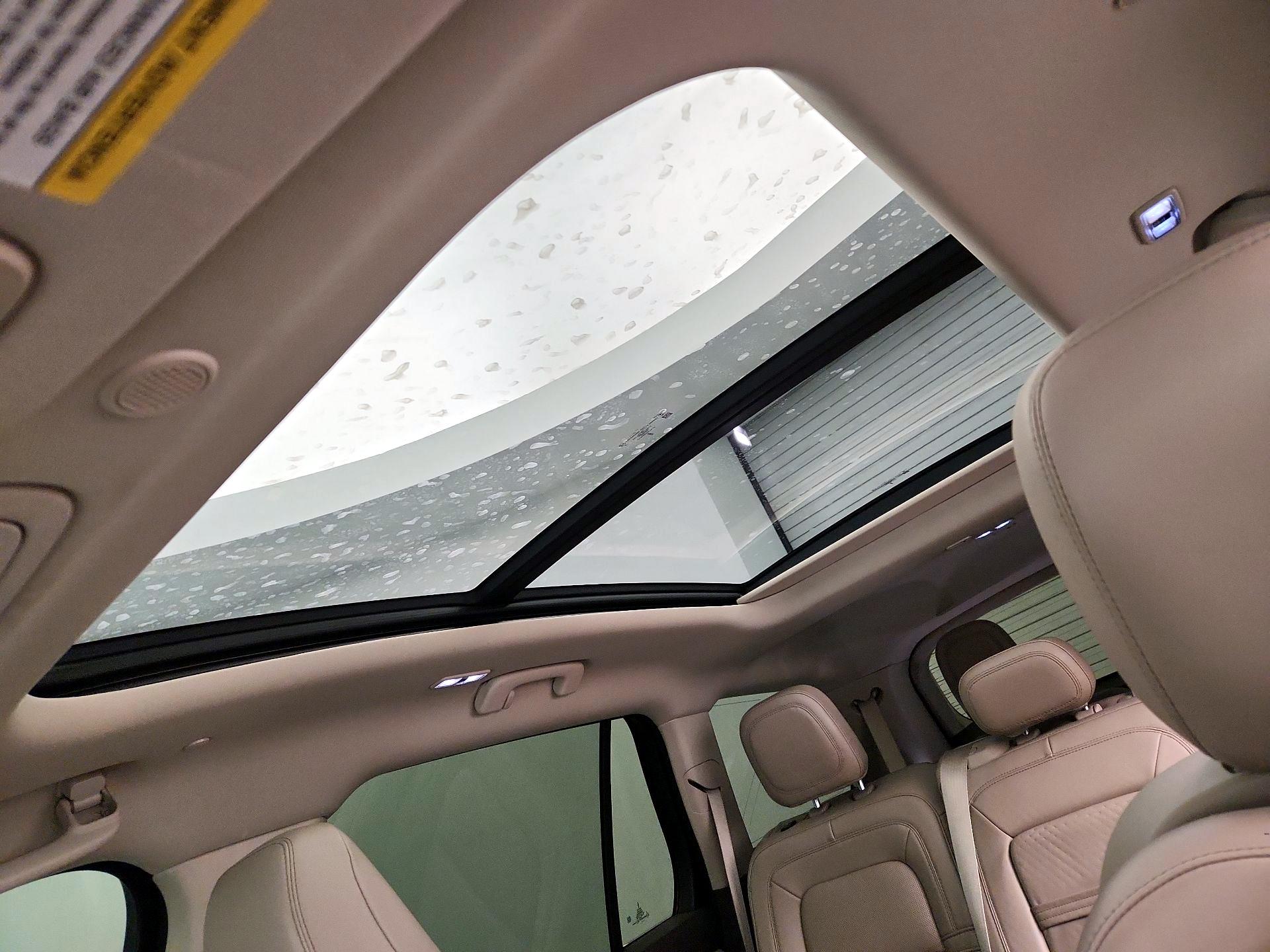 Thumbnail: 2021 Lincoln Aviator - 20