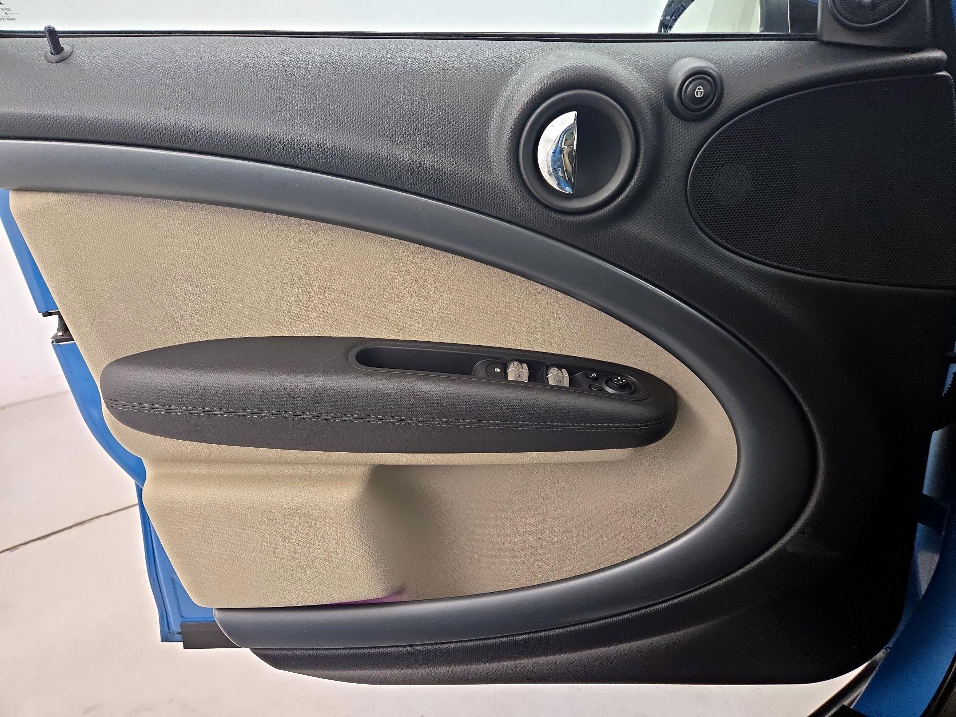 Thumbnail: 2016 MINI Cooper Countryman - 12