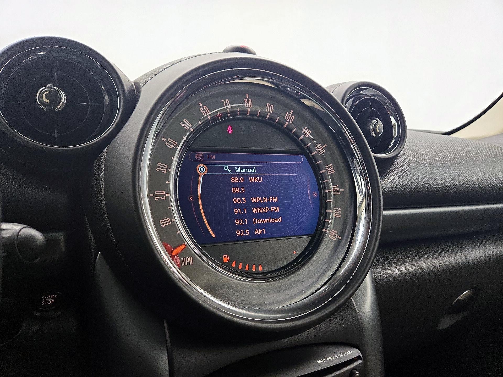 Thumbnail: 2016 MINI Cooper Countryman - 14