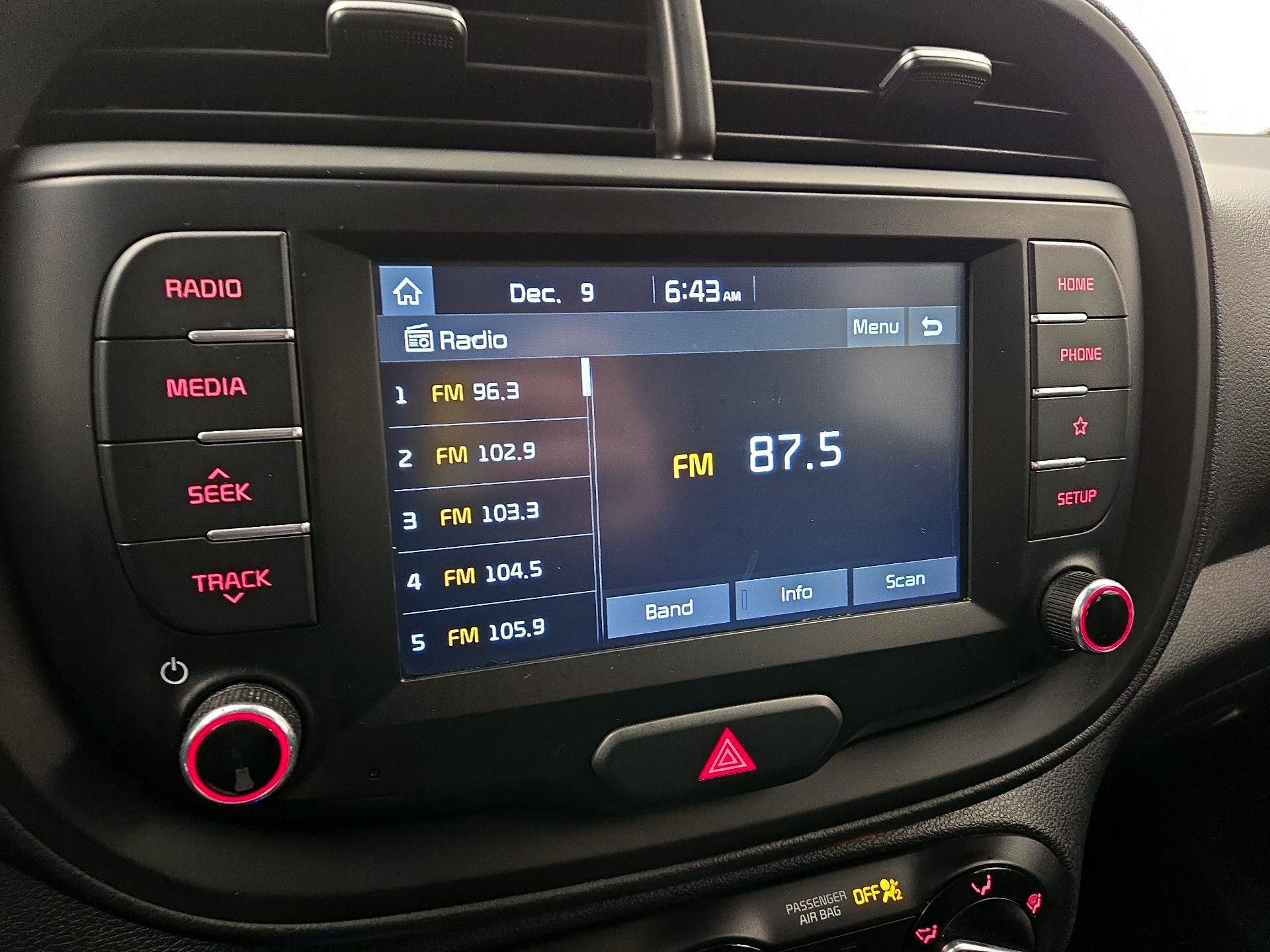 Thumbnail: 2021 Kia Soul - 15