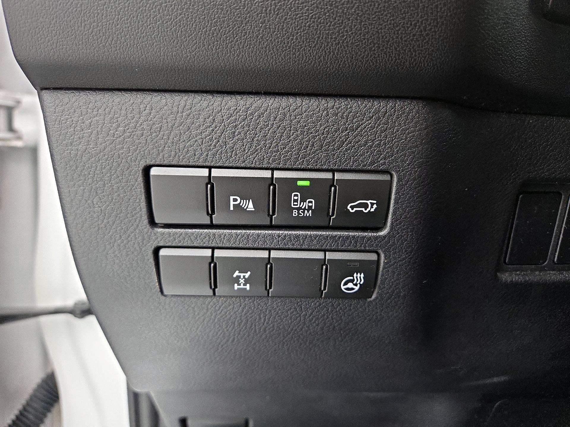 Thumbnail: 2015 Lexus NX - 13