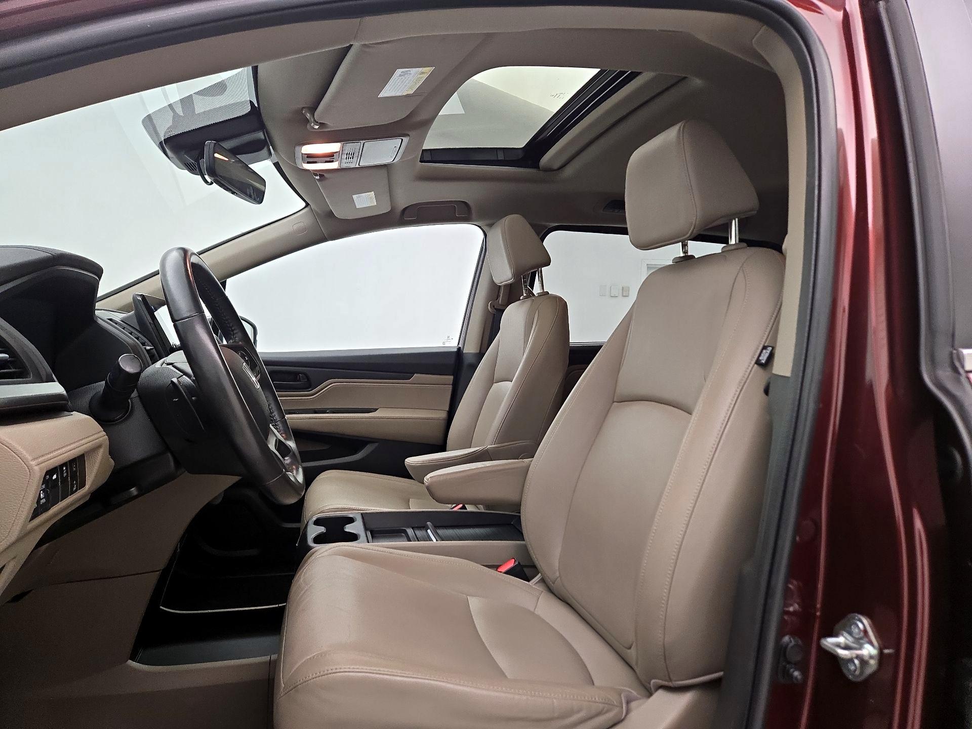 Thumbnail: 2019 Honda Odyssey - 11