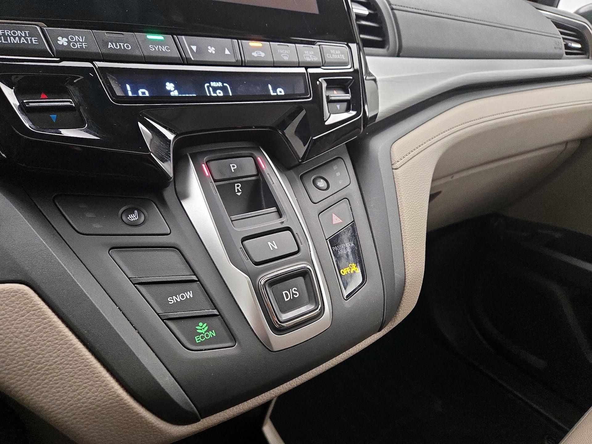 Thumbnail: 2019 Honda Odyssey - 17