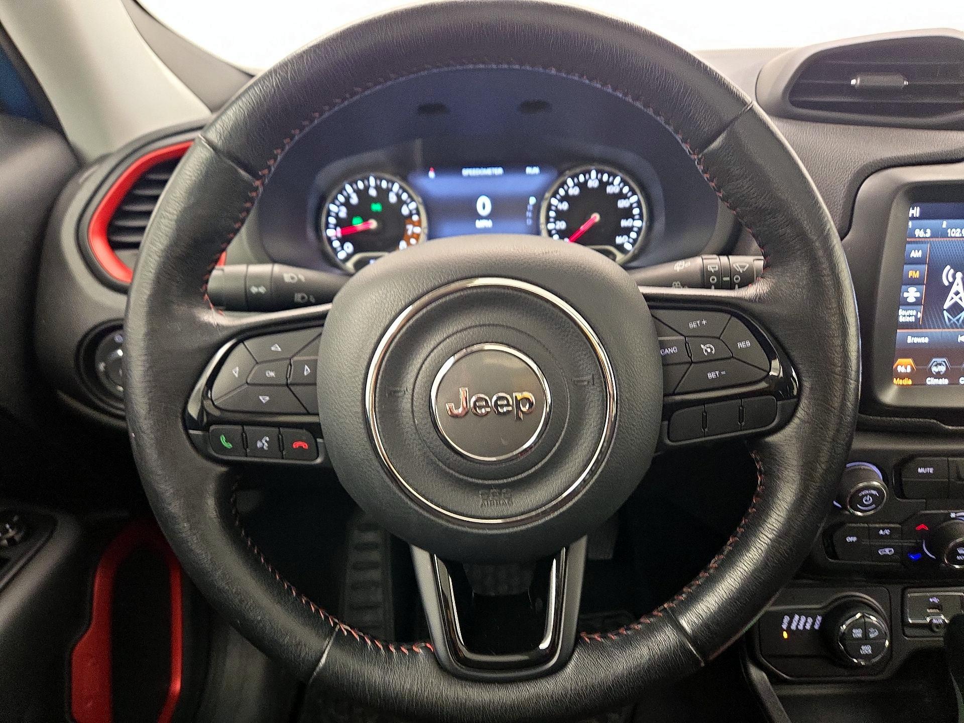 Thumbnail: 2022 Jeep Renegade - 10