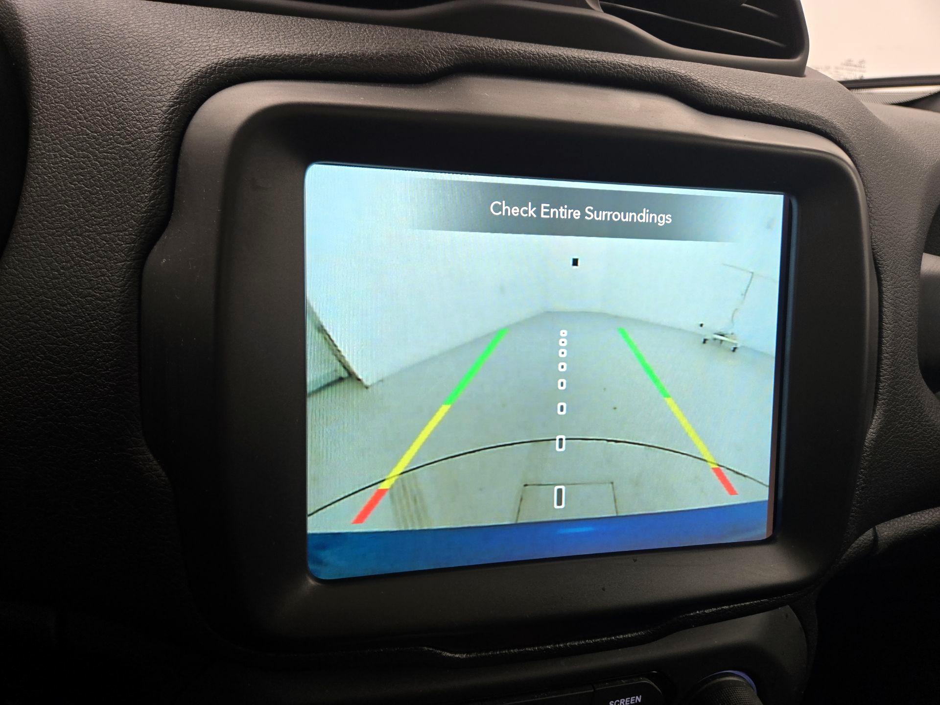 Thumbnail: 2022 Jeep Renegade - 15