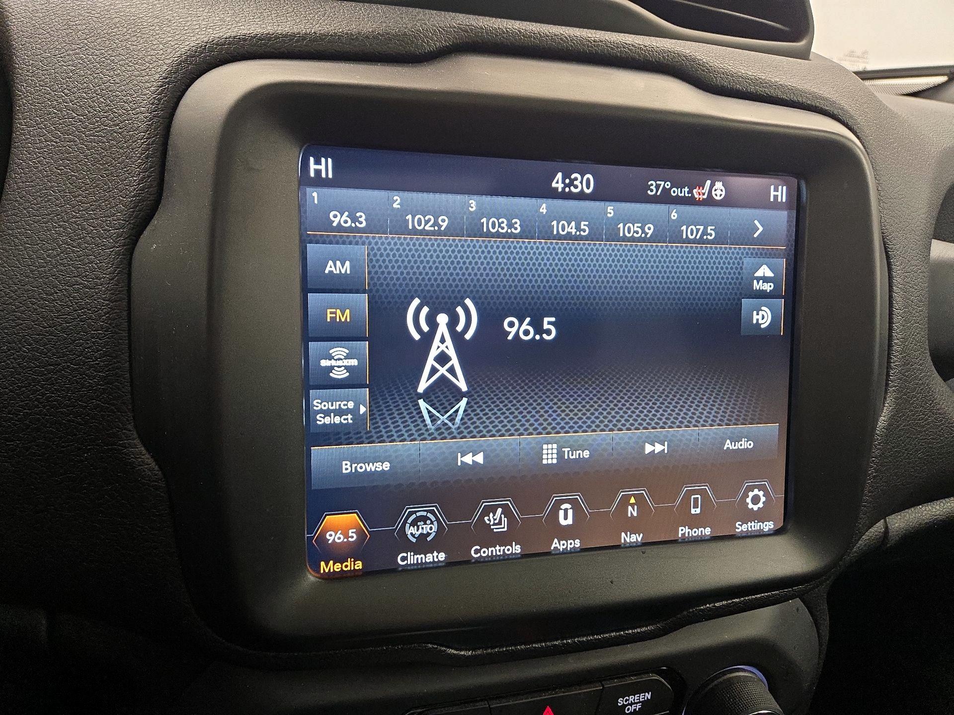 Thumbnail: 2022 Jeep Renegade - 16