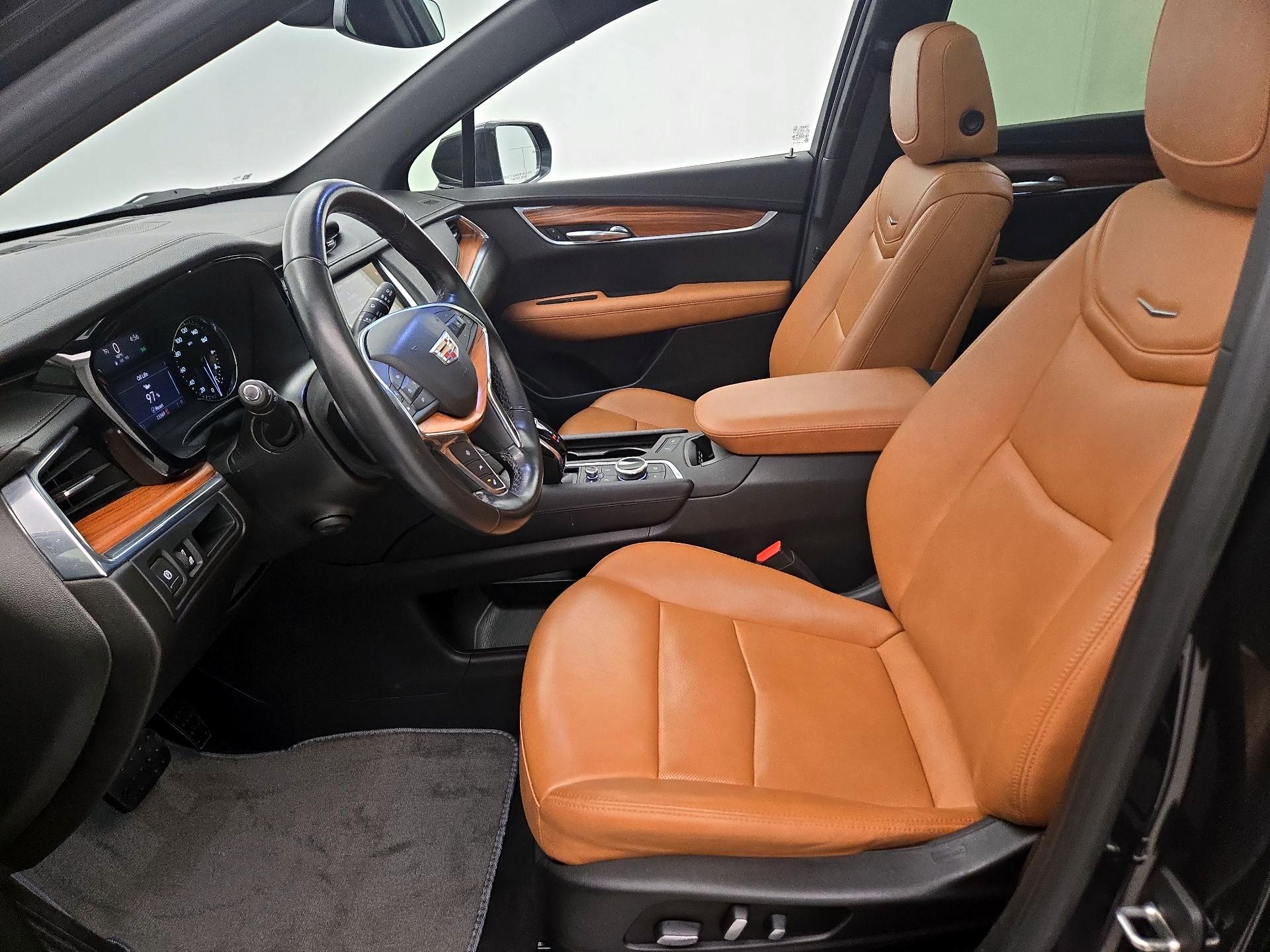 Thumbnail: 2020 Cadillac XT5 - 11