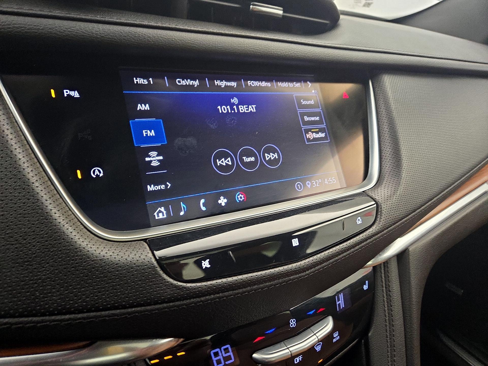 Thumbnail: 2020 Cadillac XT5 - 15