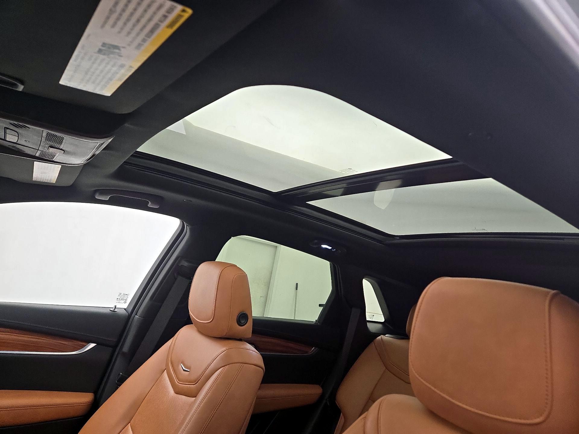 Thumbnail: 2020 Cadillac XT5 - 19