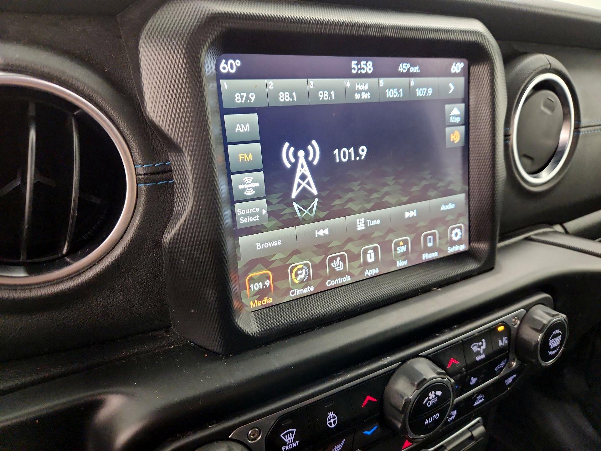 Thumbnail: 2021 Jeep Wrangler - 16