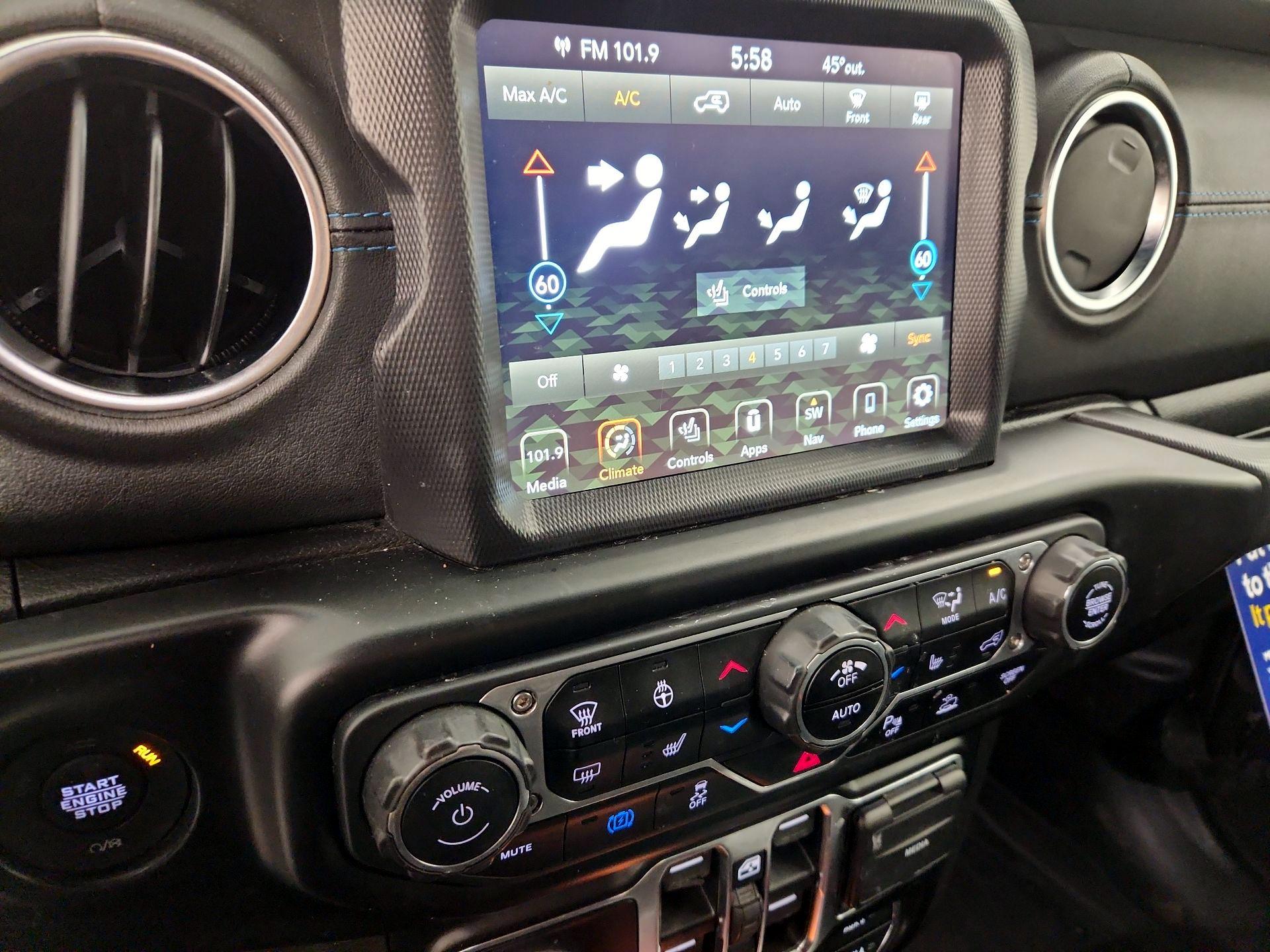 Thumbnail: 2021 Jeep Wrangler - 17