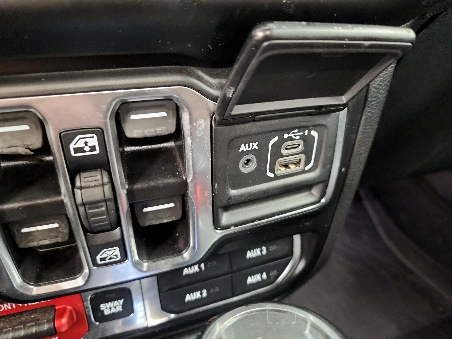 Thumbnail: 2021 Jeep Wrangler - 19