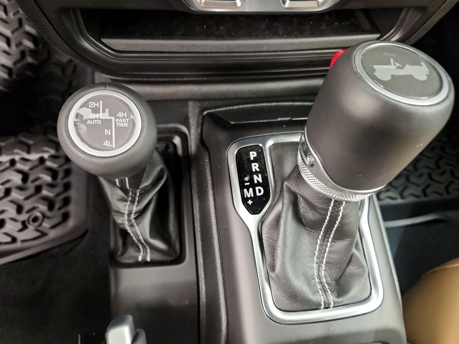 Thumbnail: 2022 Jeep Wrangler - 17