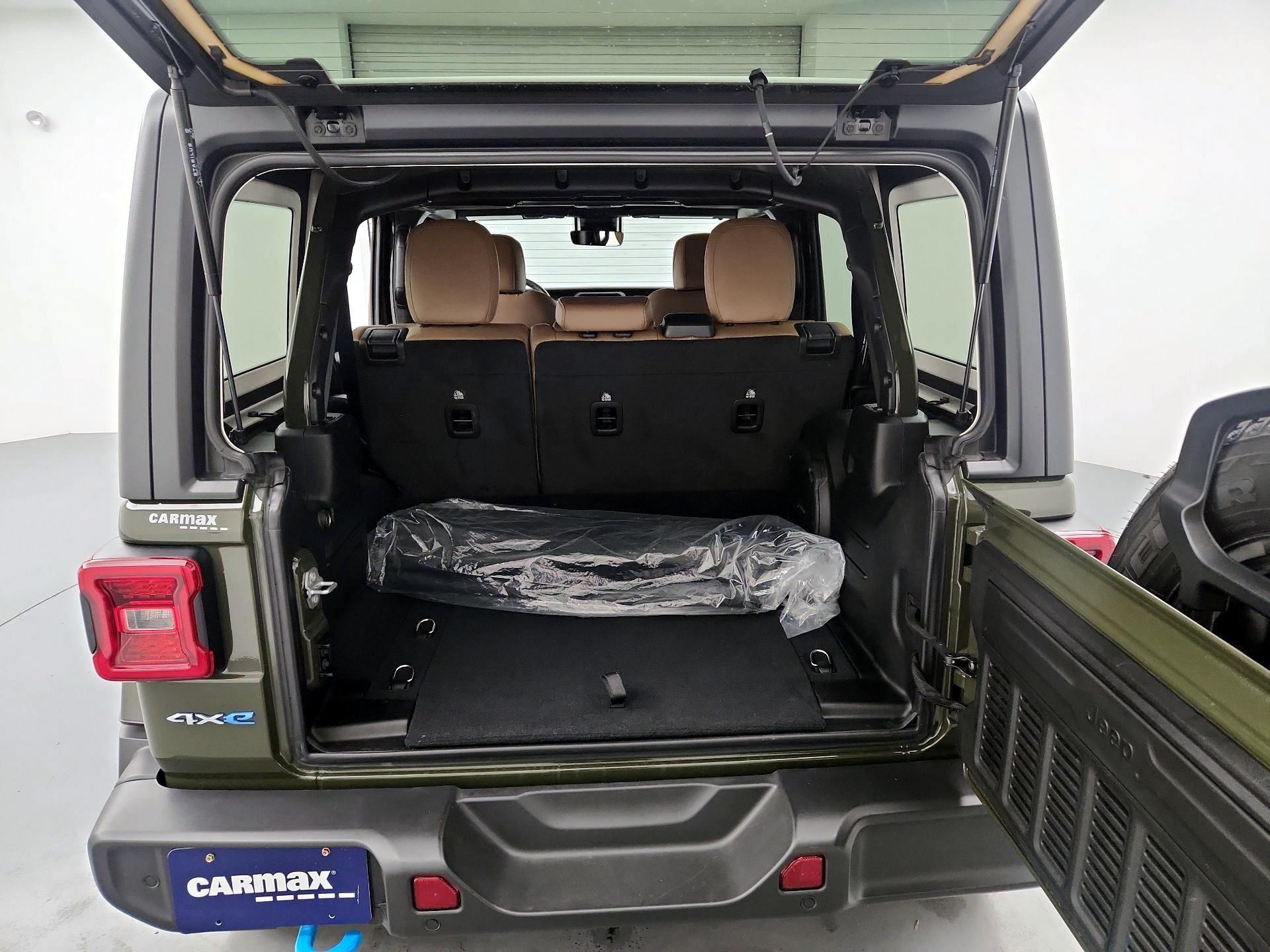 Thumbnail: 2022 Jeep Wrangler - 20