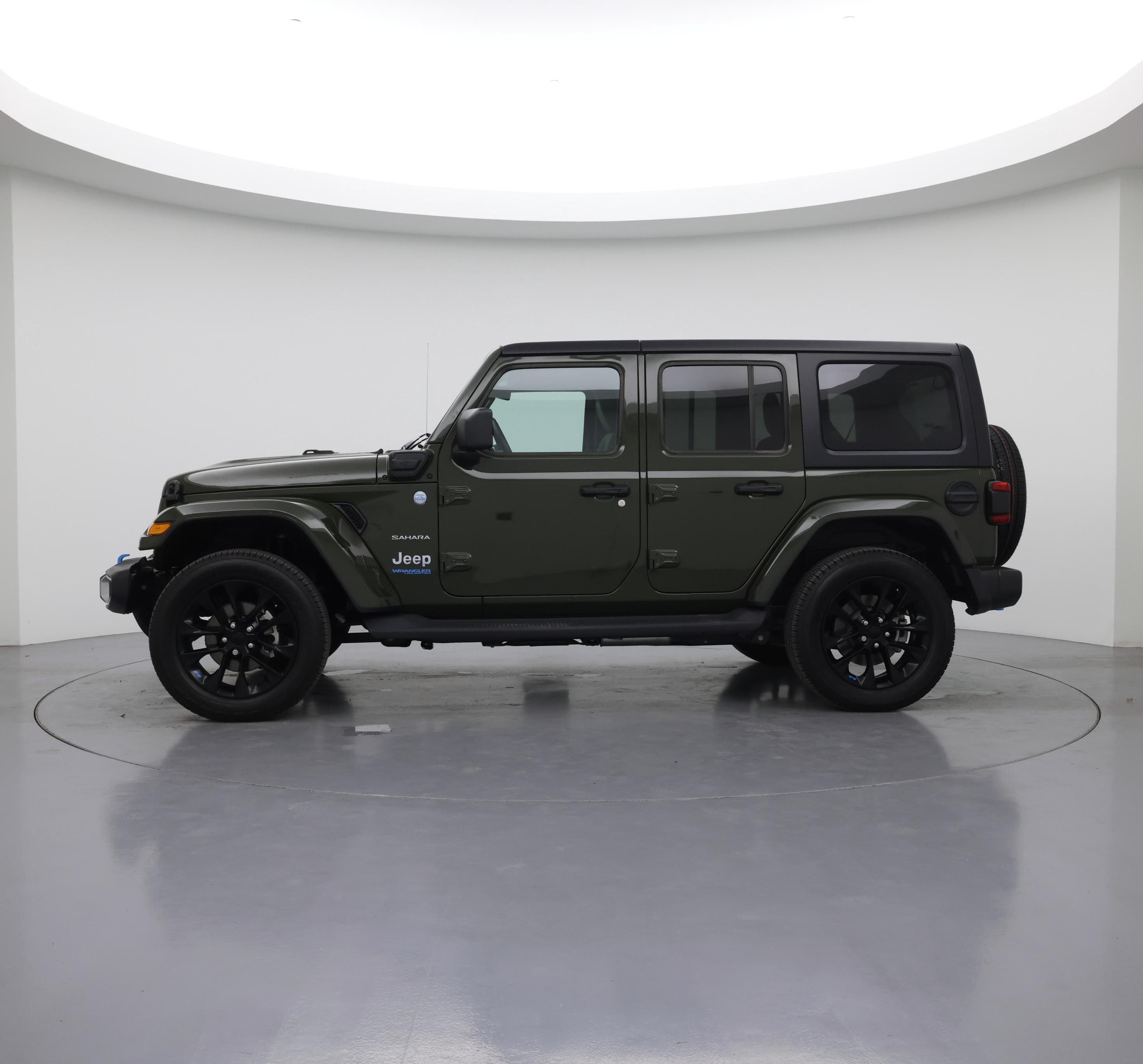 Thumbnail: 2022 Jeep Wrangler - 3