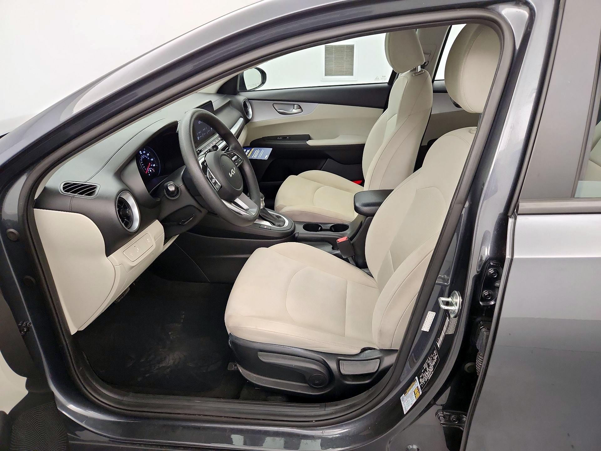 Thumbnail: 2023 Kia Forte - 11