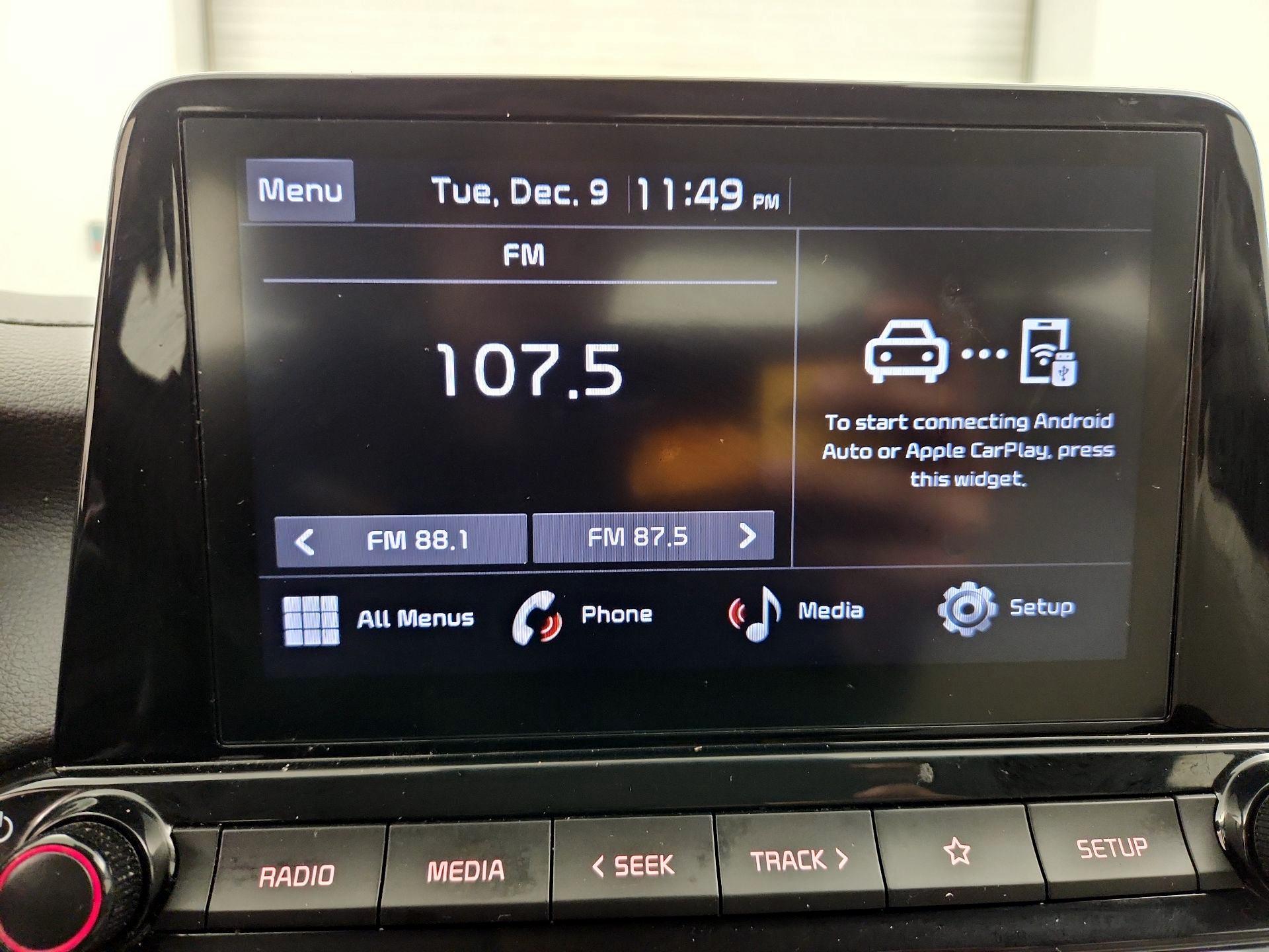 Thumbnail: 2023 Kia Forte - 15